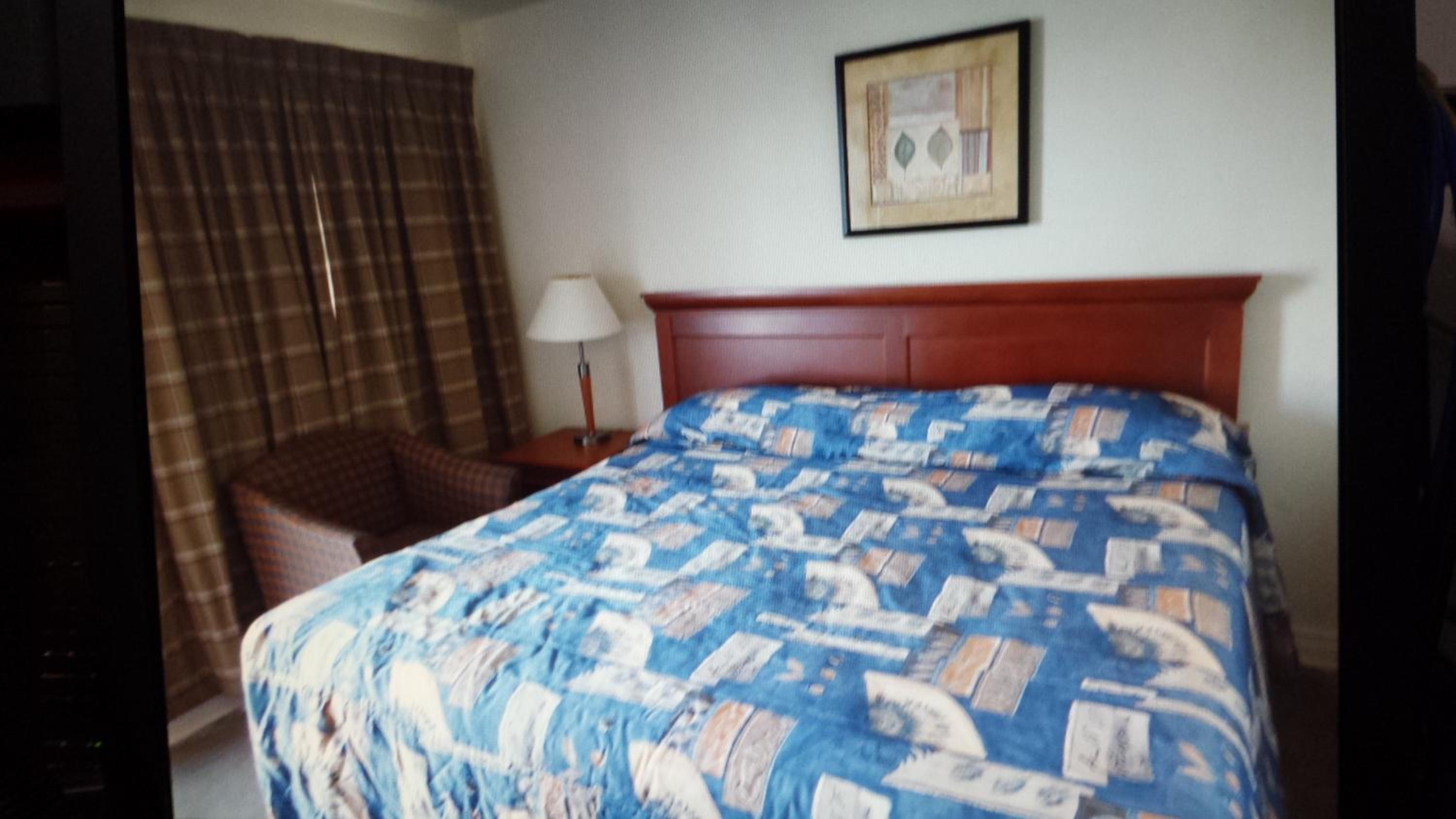 Queen Room photo 1