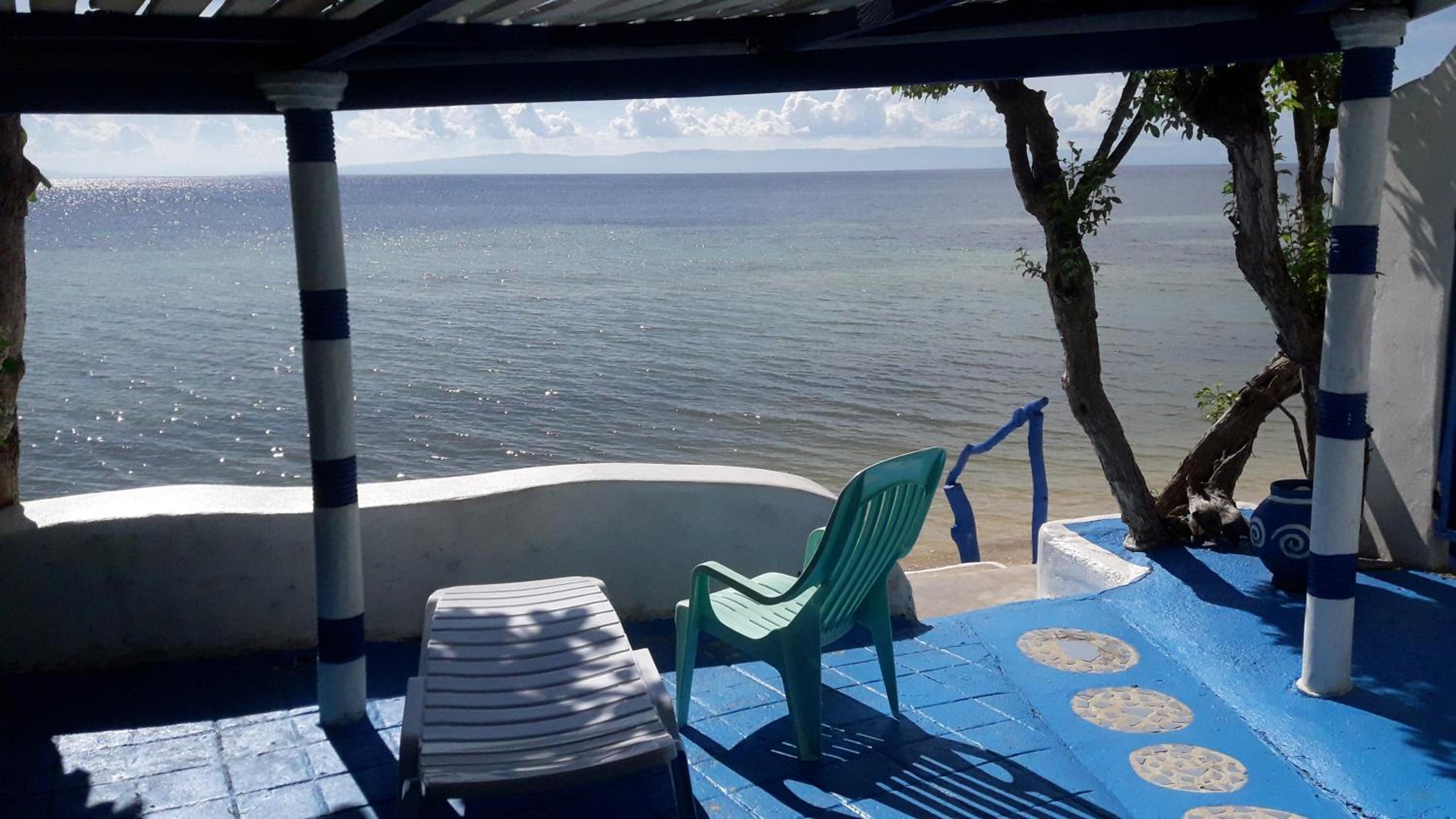 Beachfront Deluxe House - Photo 24