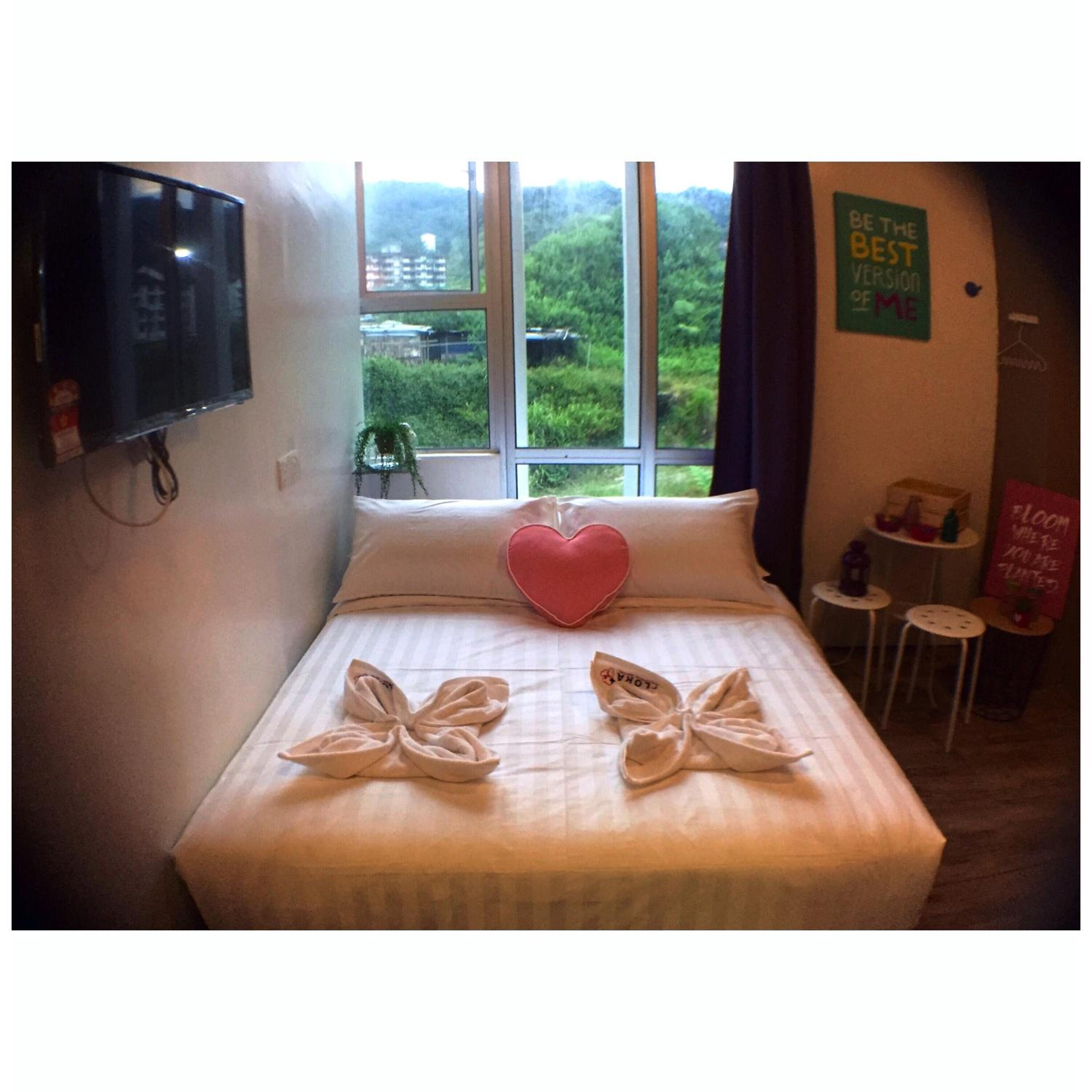Deluxe Queen Room - Photo 10