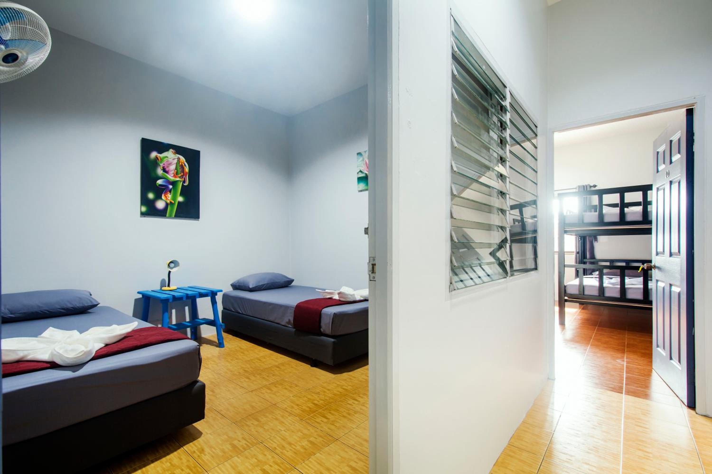 Mixed Dormitory Room photo 1