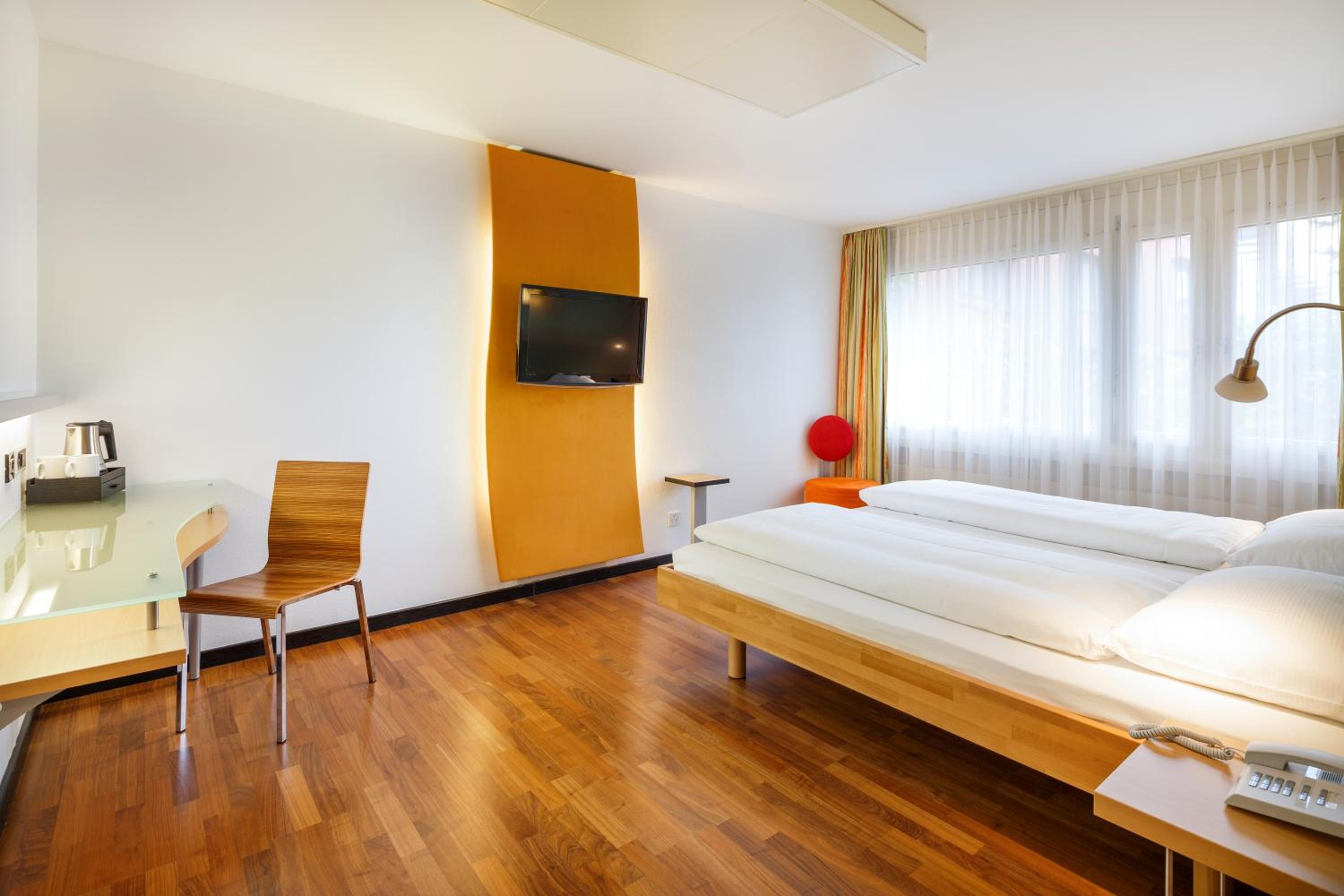 Comfort Twin Room - Photo 3