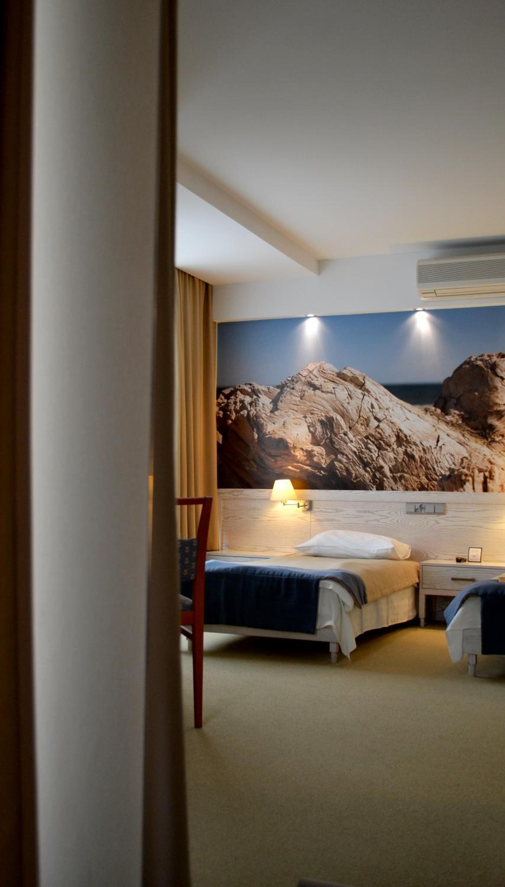 Single Room photo 2