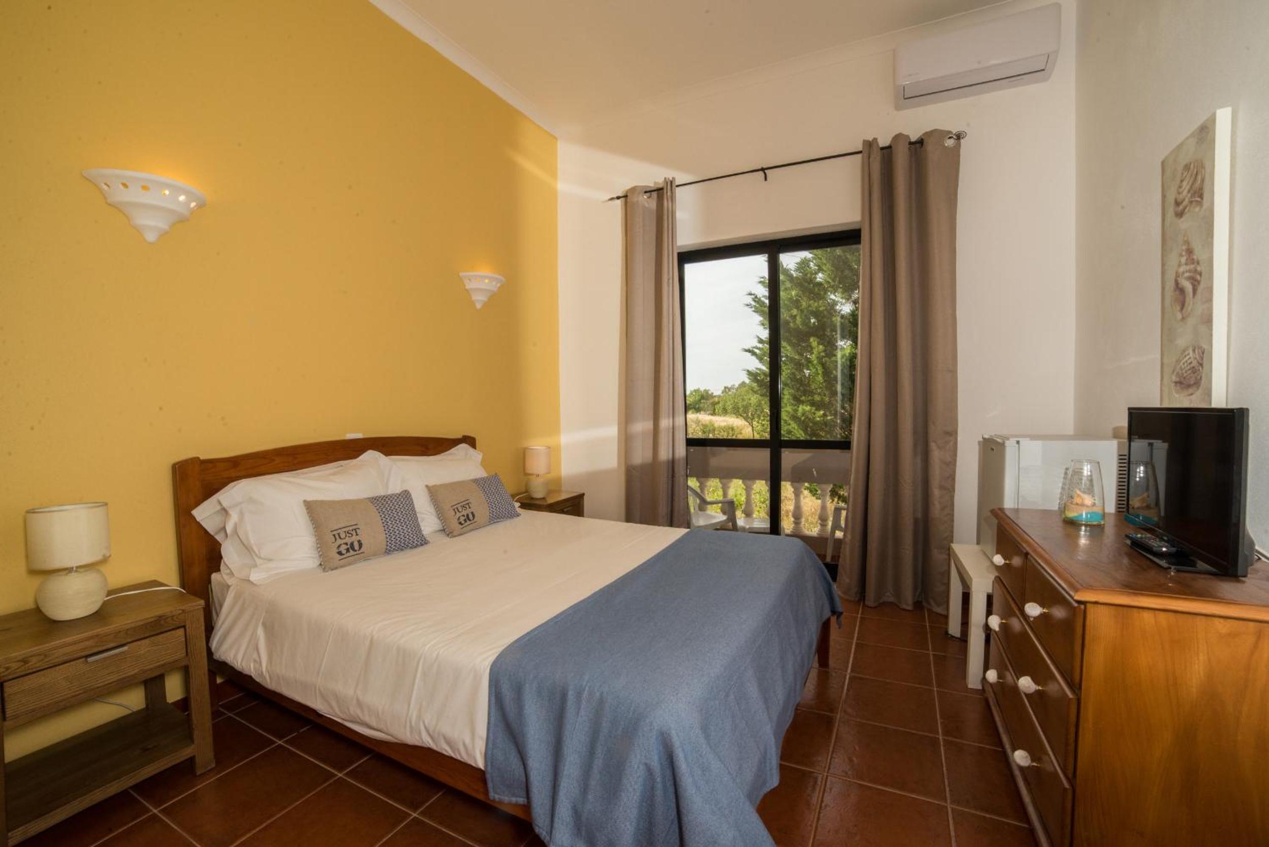 Double Room with Countryside View - Photo 10