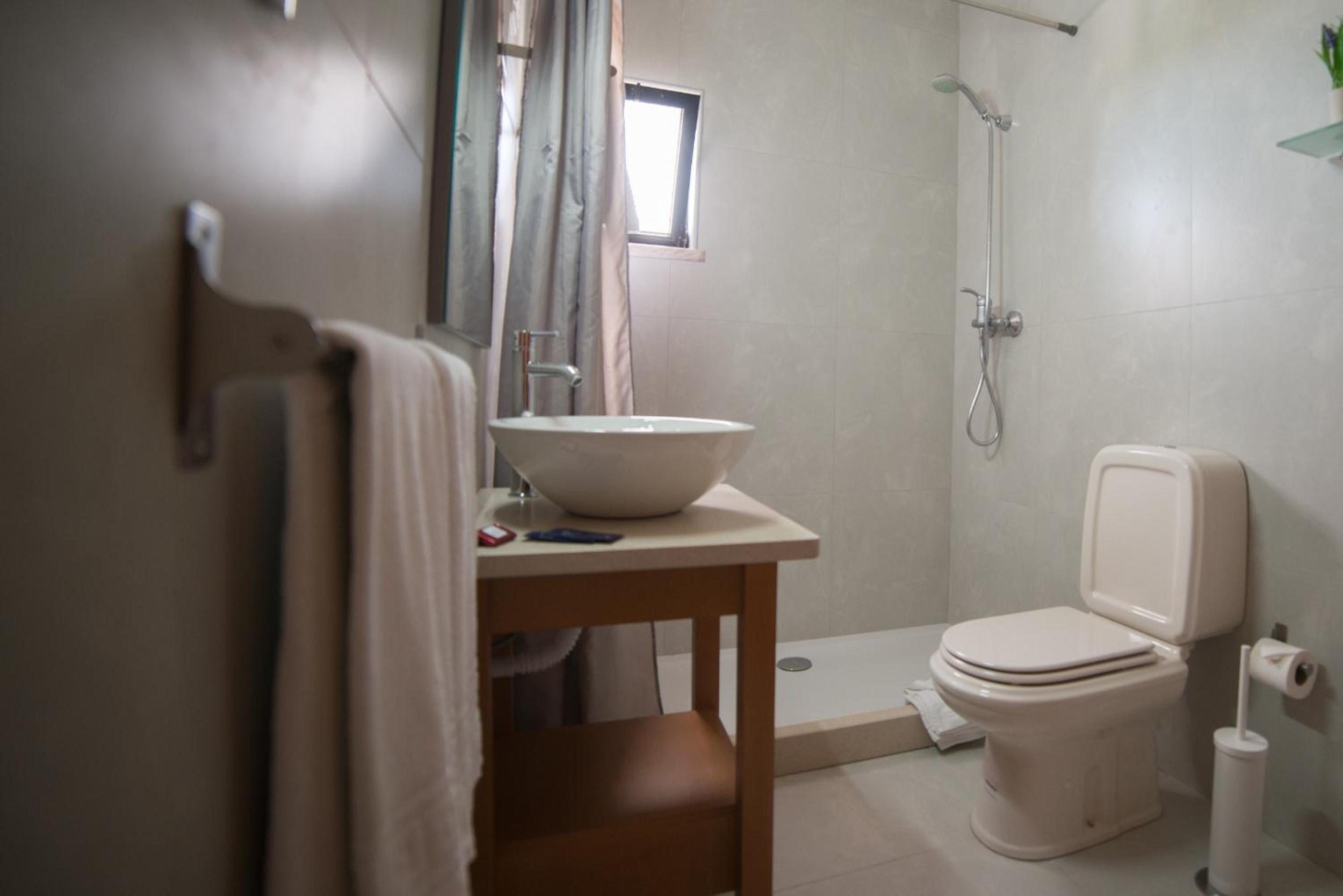 Double Room with Garden View - Photo 12