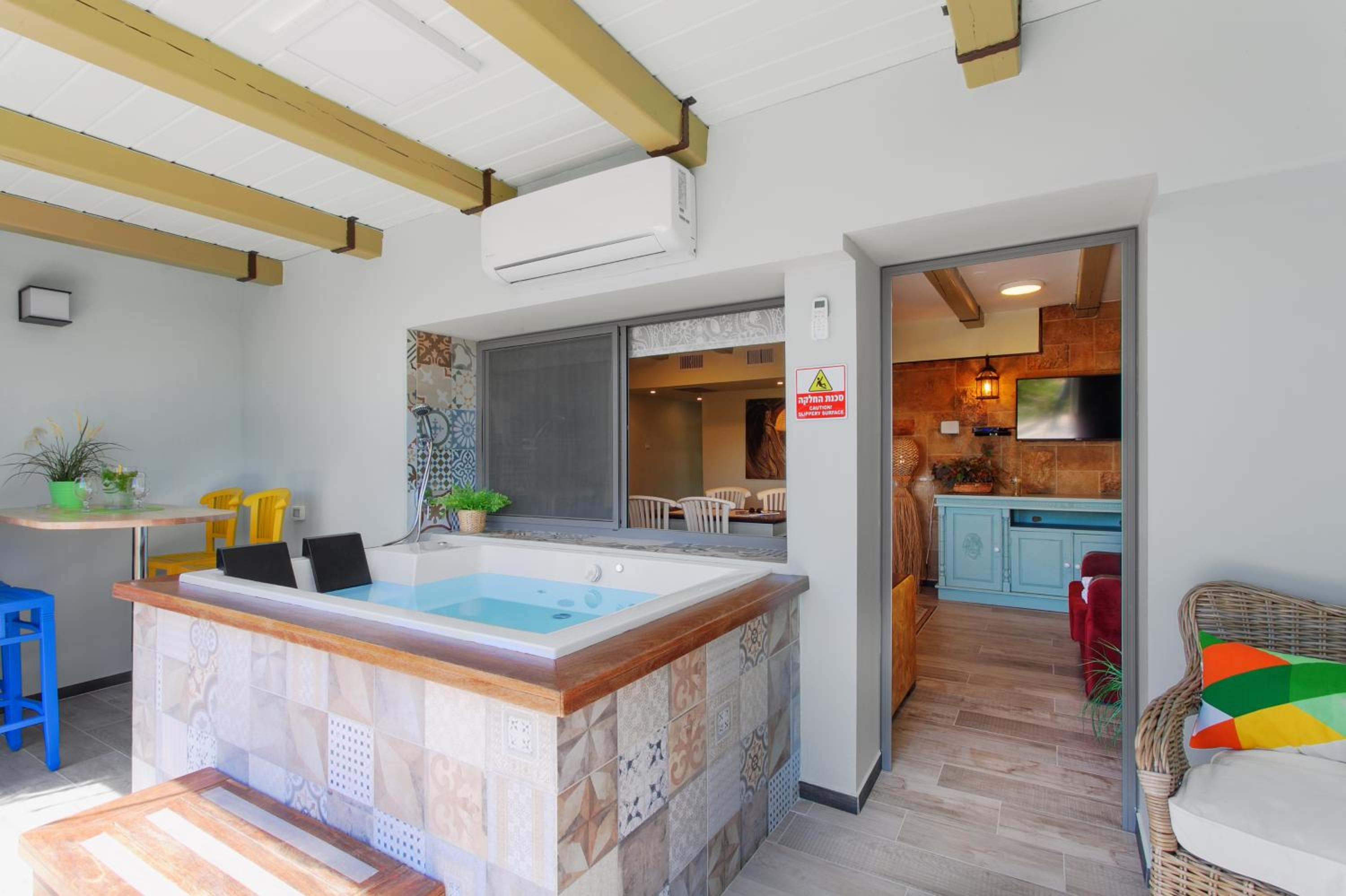 Suite with Spa Bath photo 2