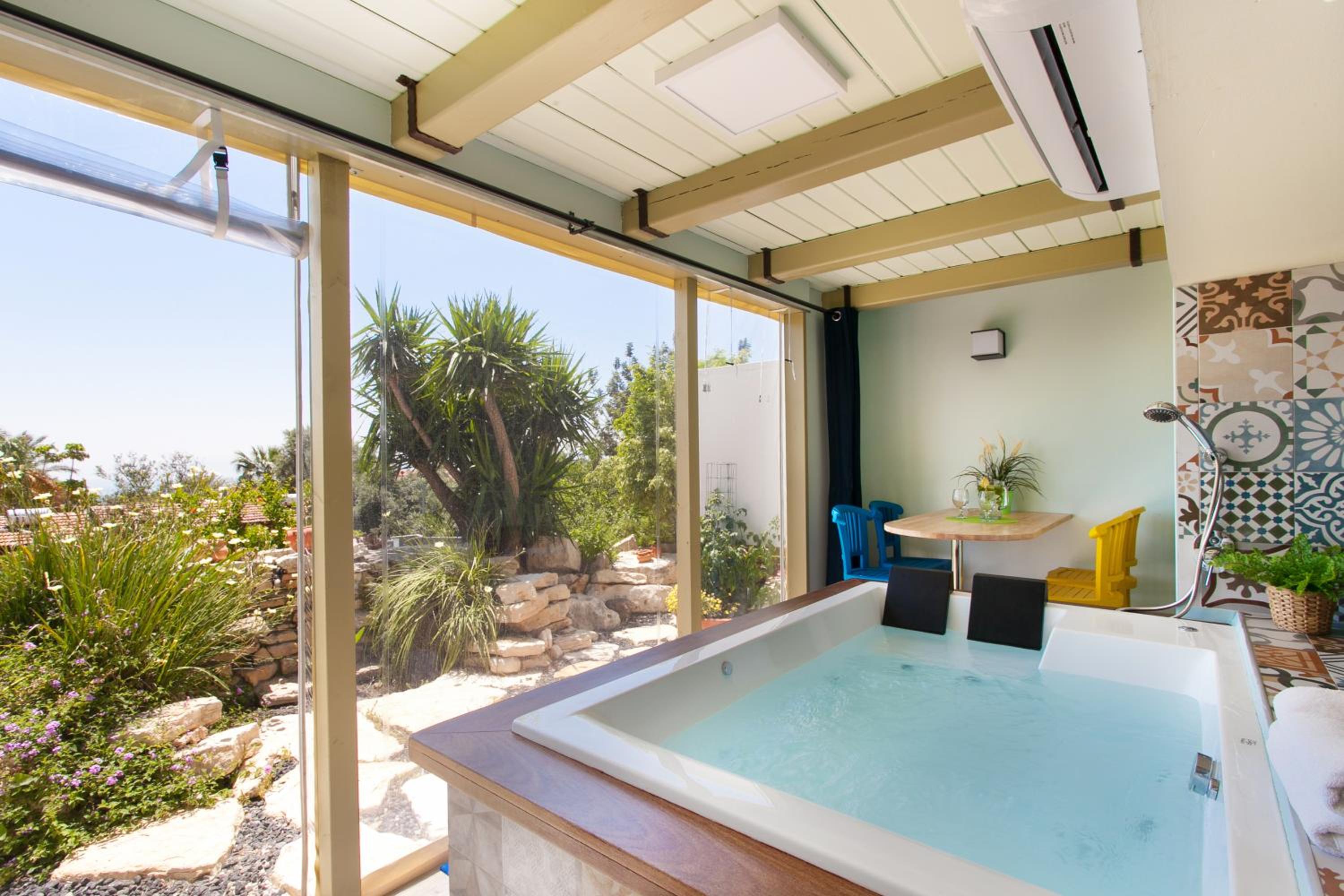 Suite with Spa Bath photo 1