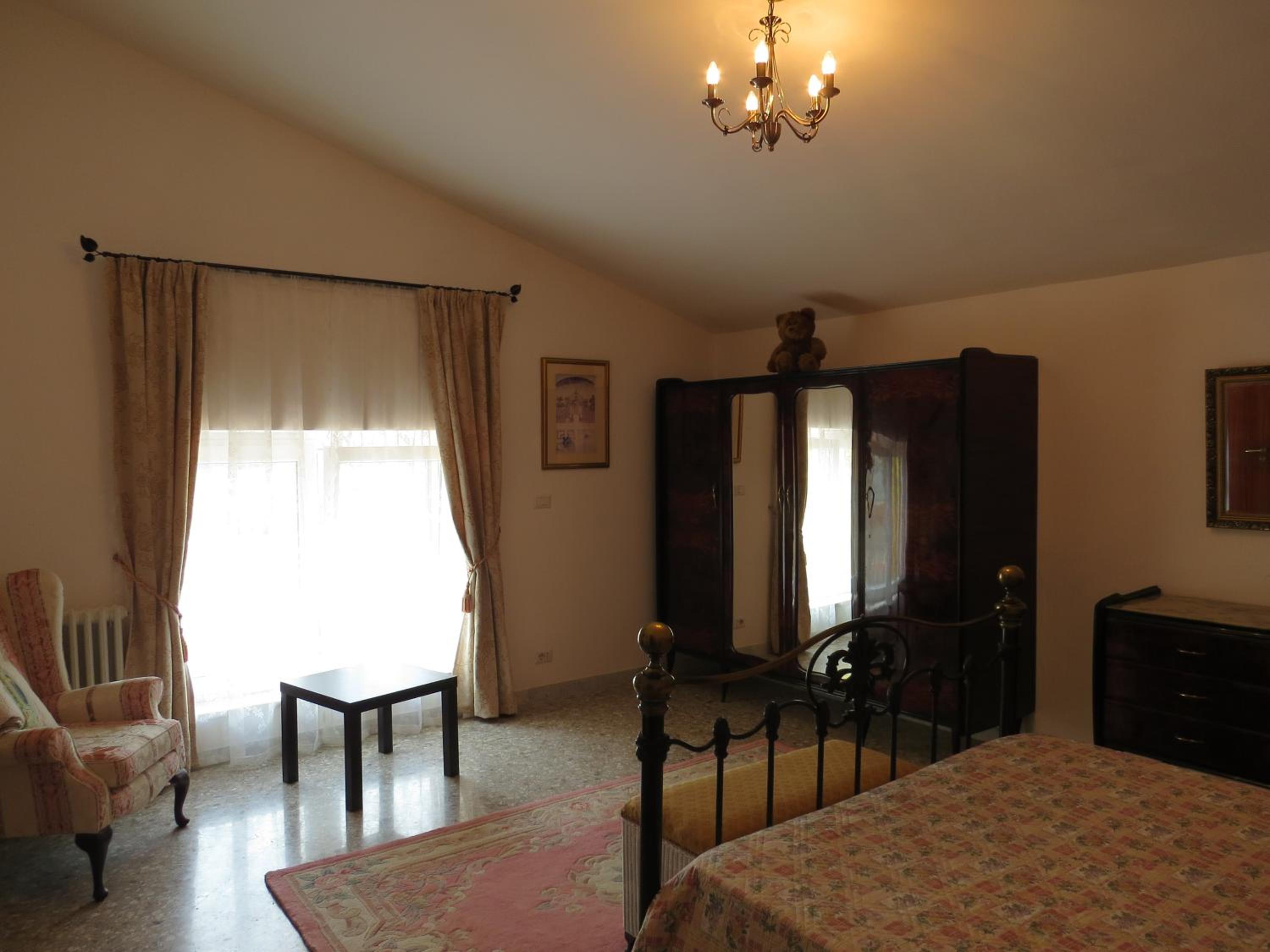 King Room With Balcony photo 3