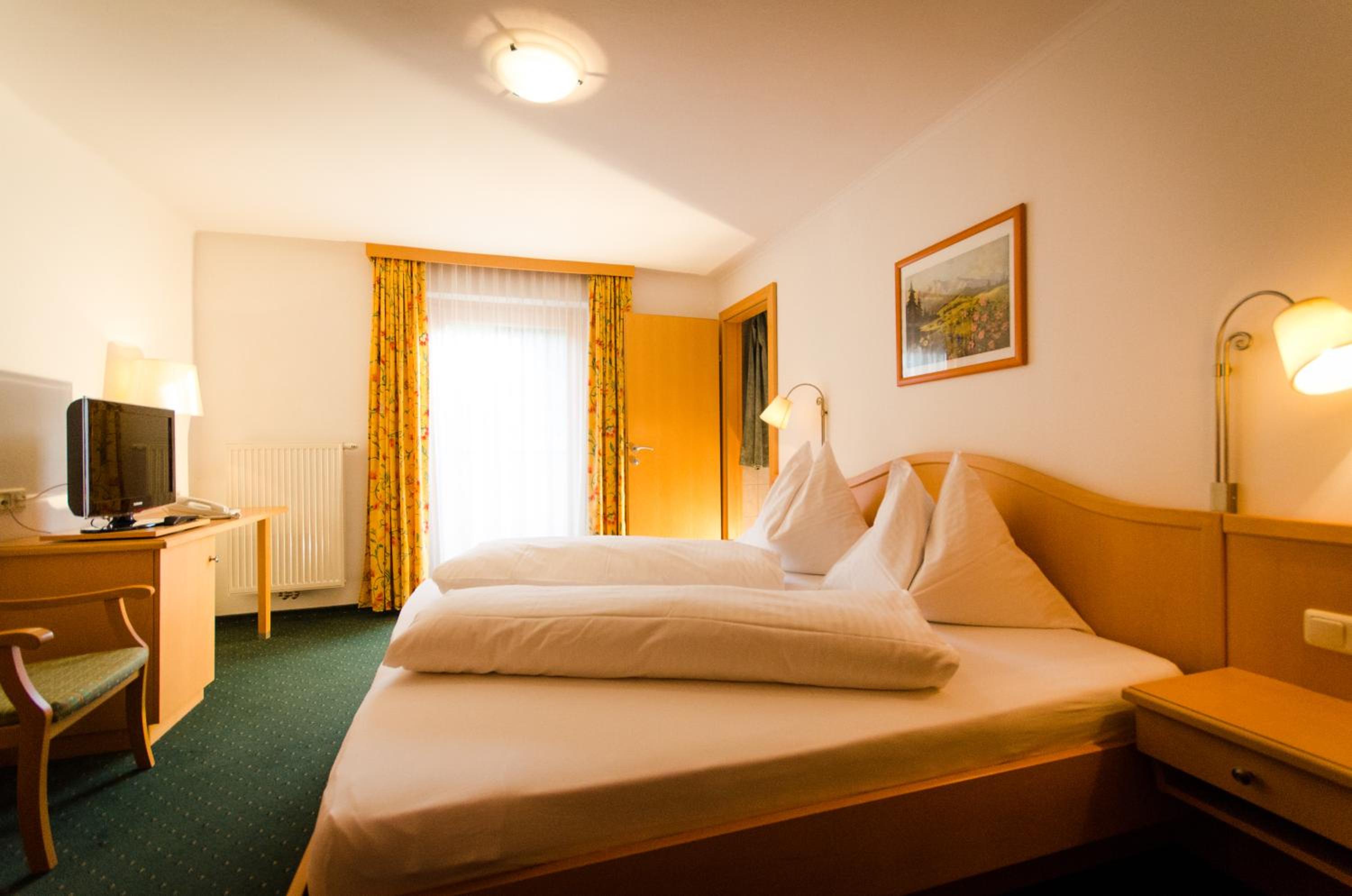 Double Room with Balcony photo 2