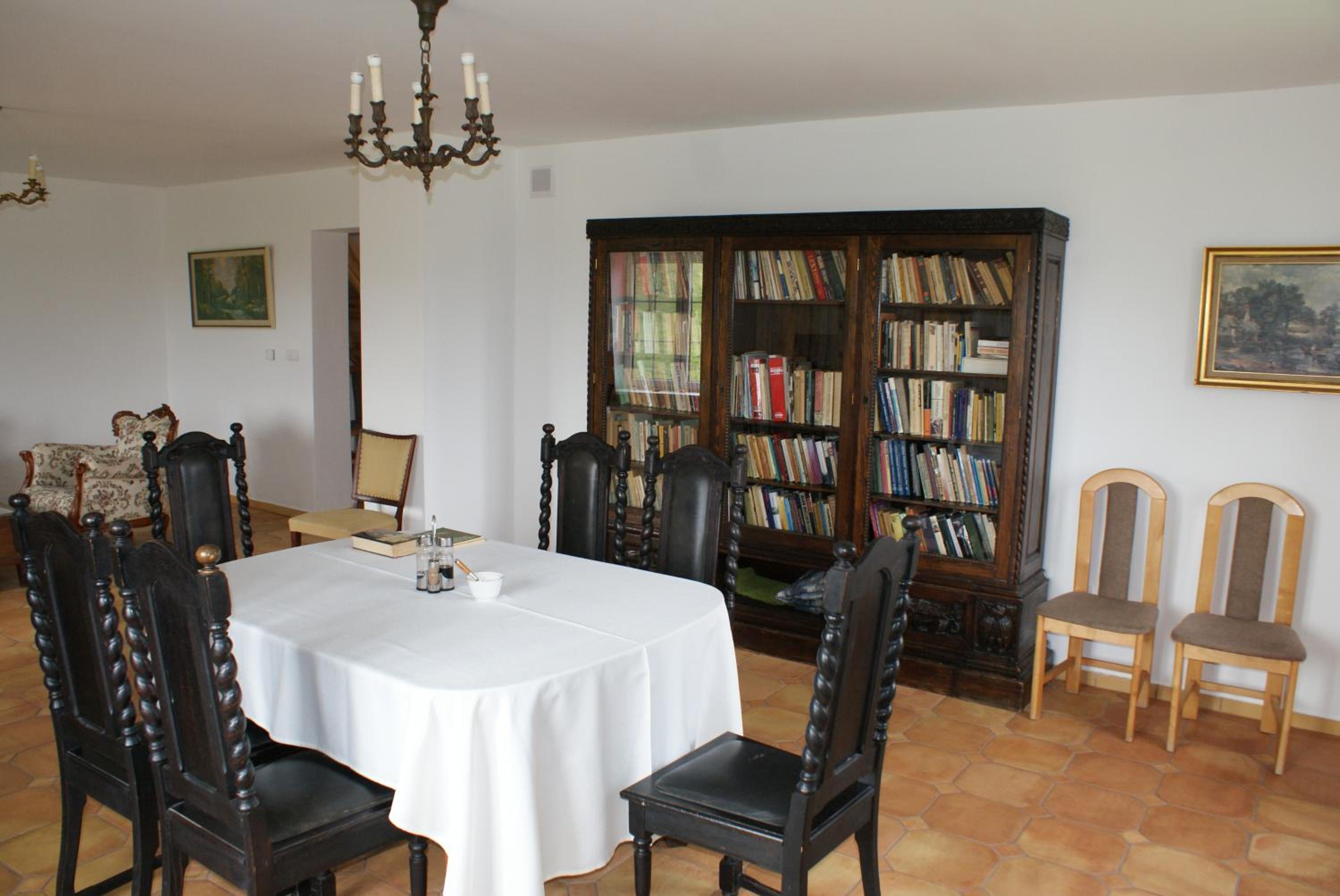 Apartment - Split Level photo 3