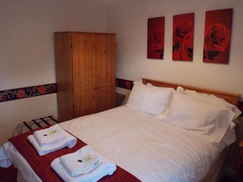Budget Double Room photo 3