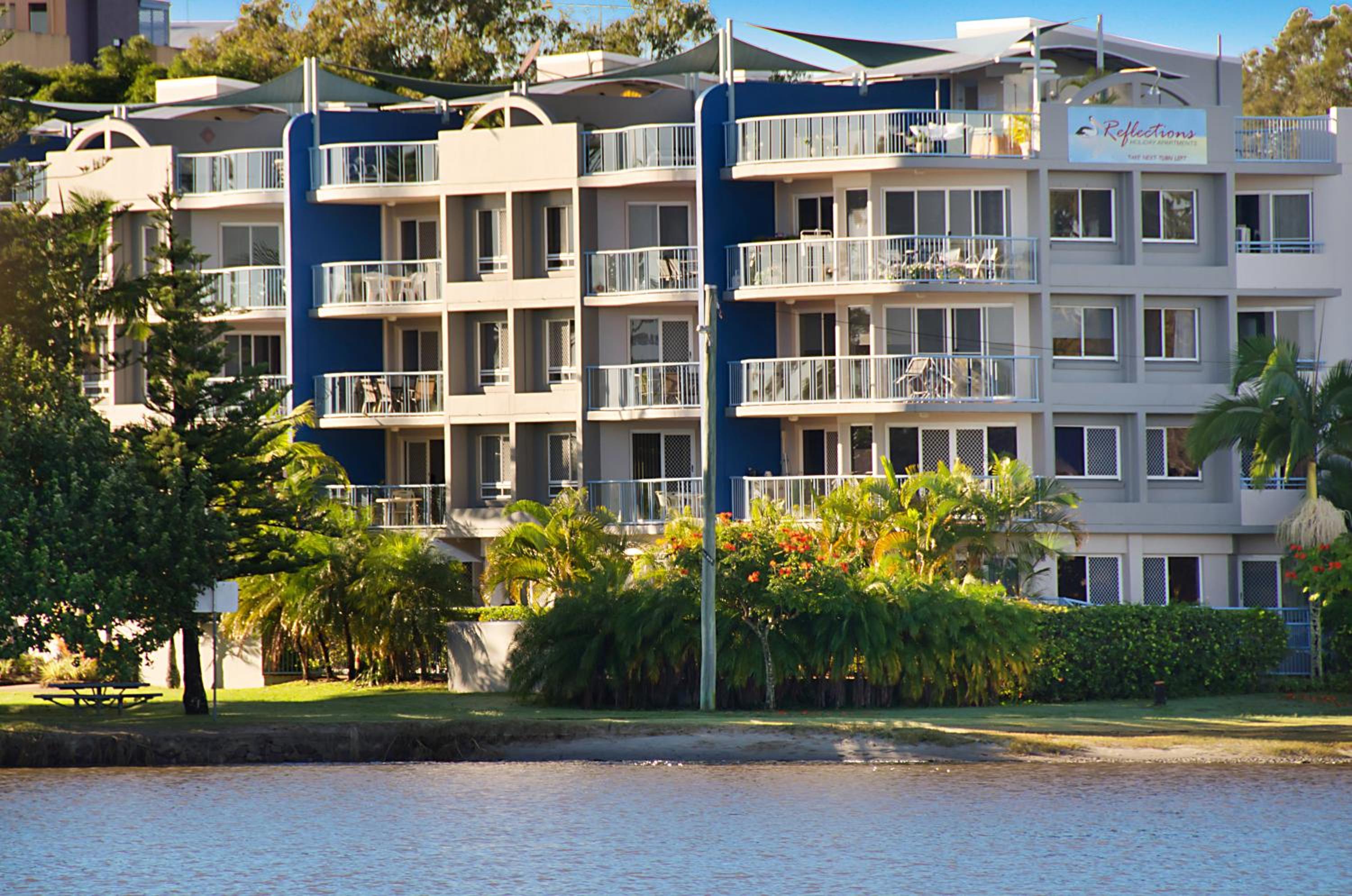 Three-Bedroom Apartment with River View photo 2