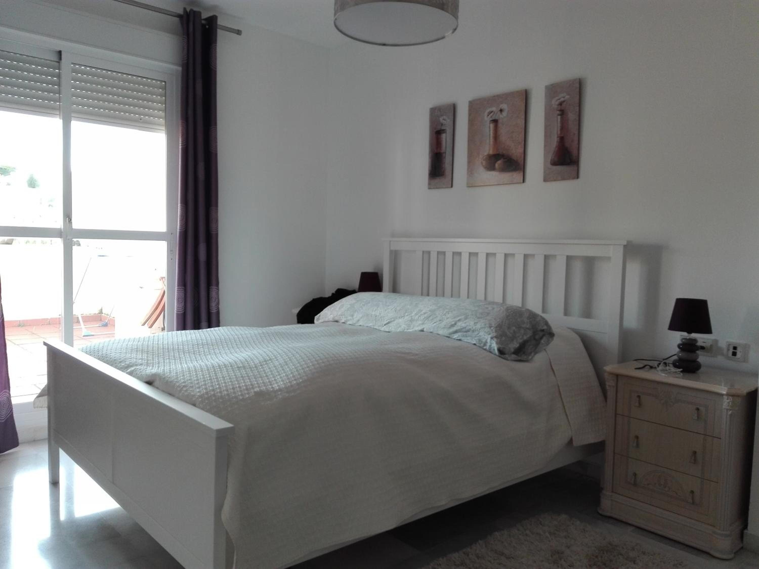 Apartamento con vista a la piscina
