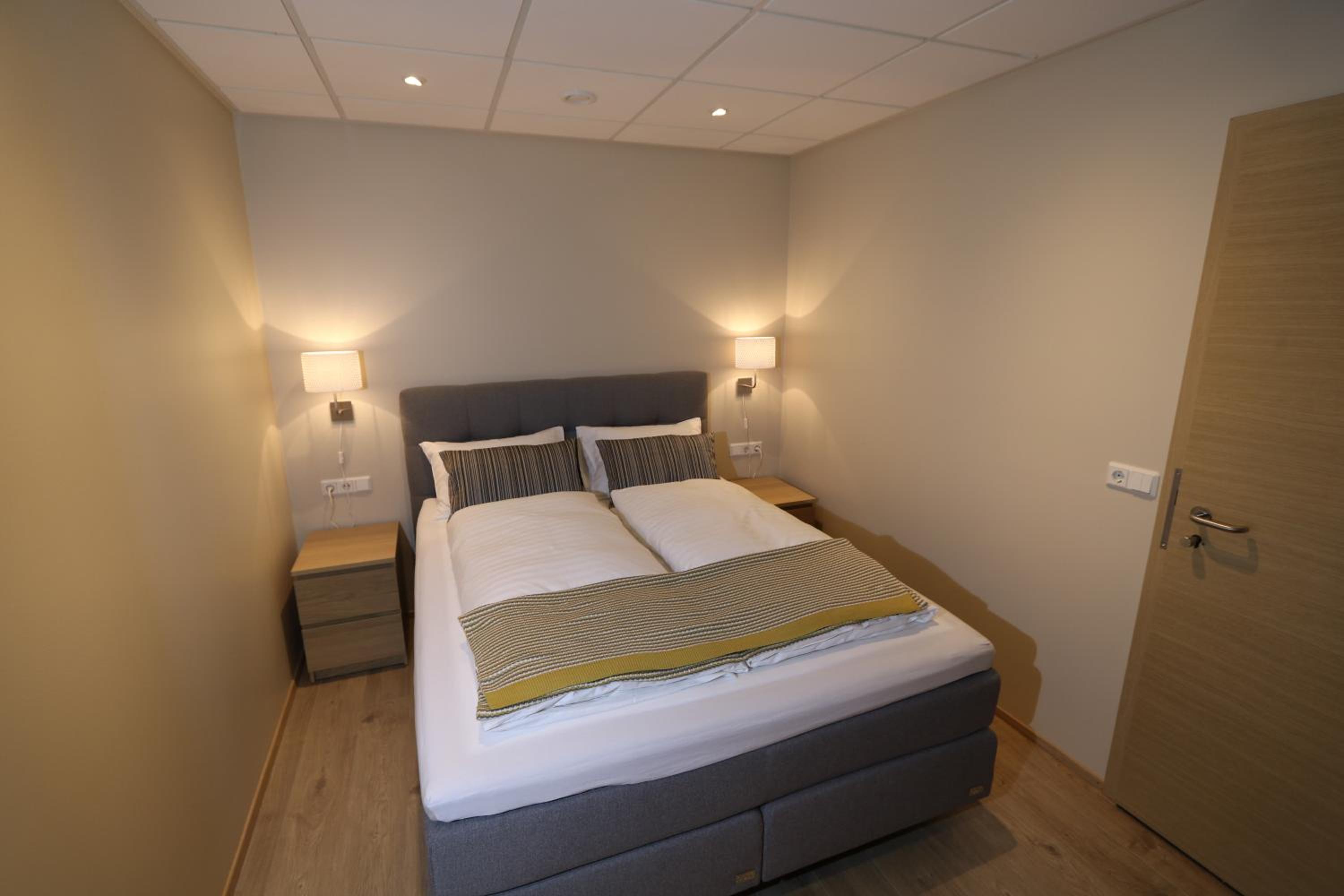 One-Bedroom Apartment - Photo 18