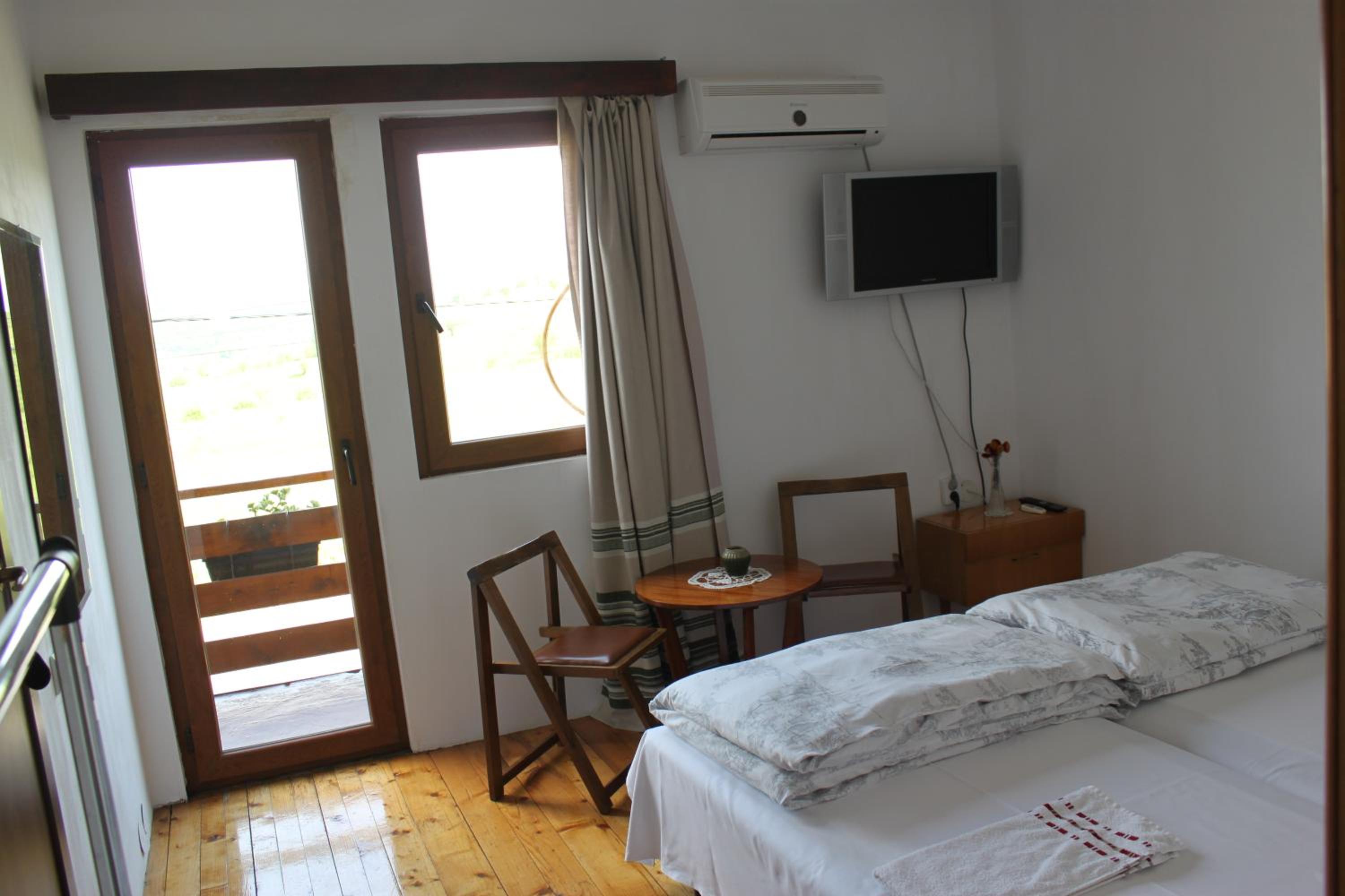 Double Room with Balcony photo 3
