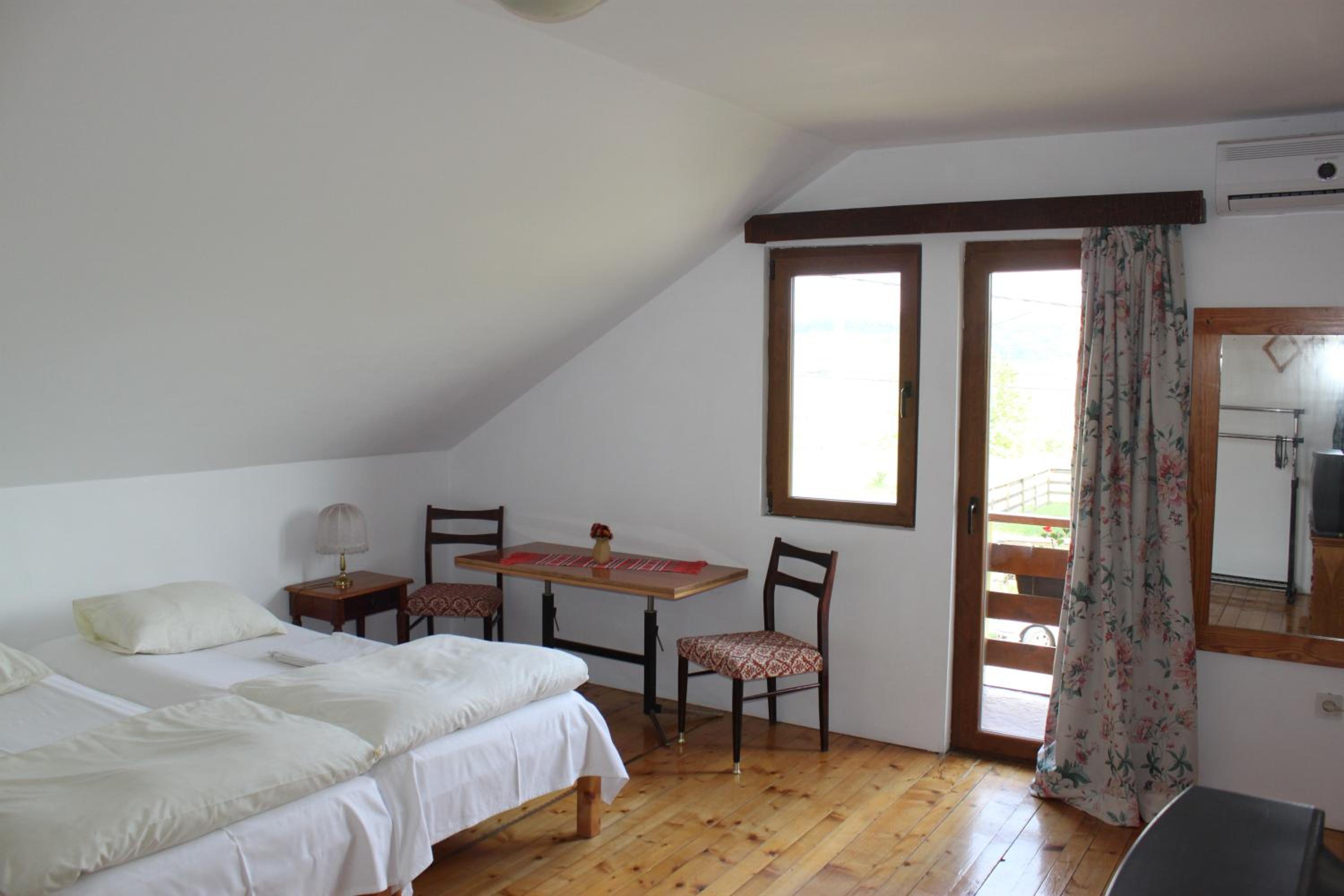 Triple Room with Balcony photo 3