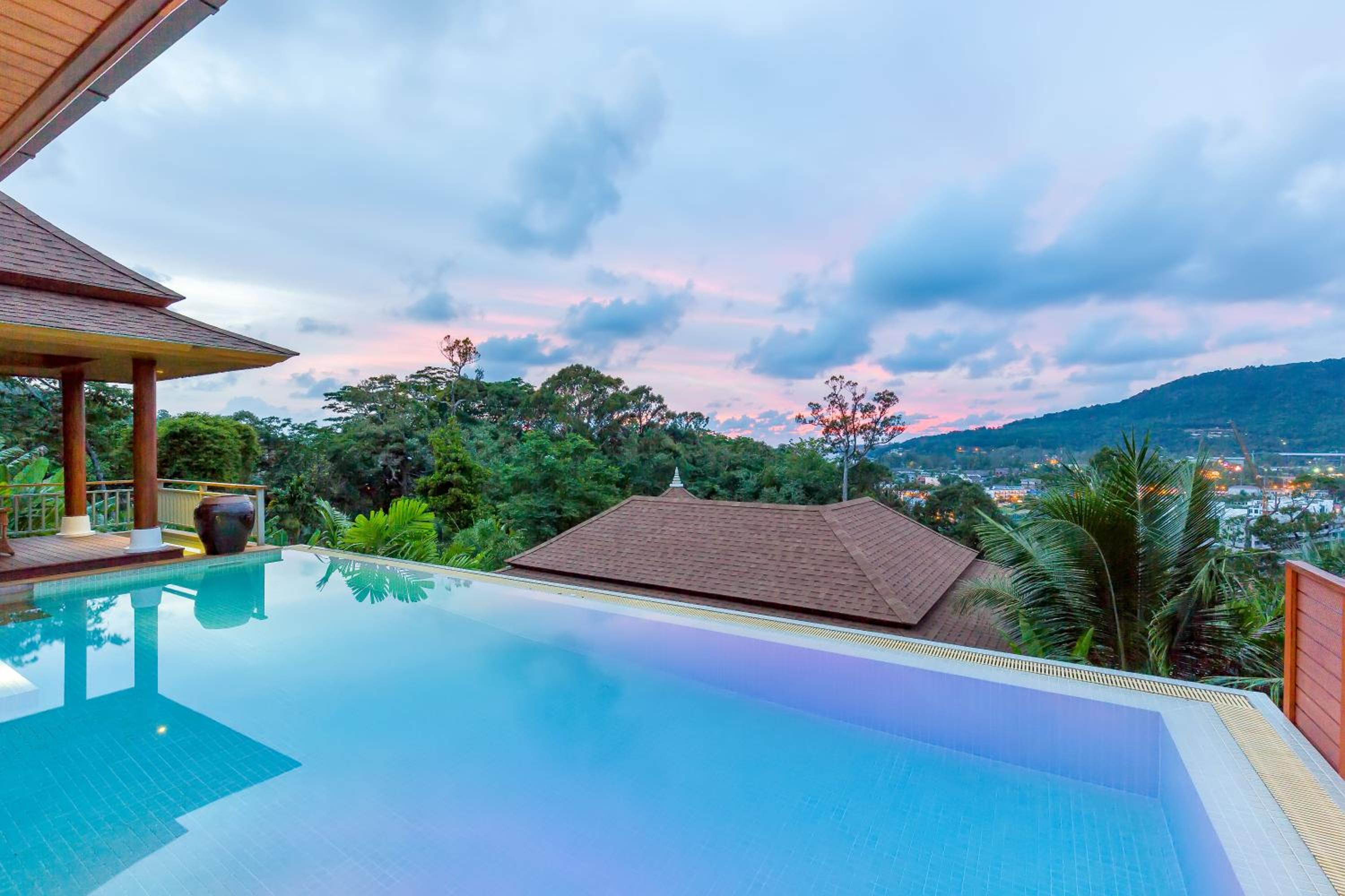 One-Bedroom Villa with Private Pool - Photo 33