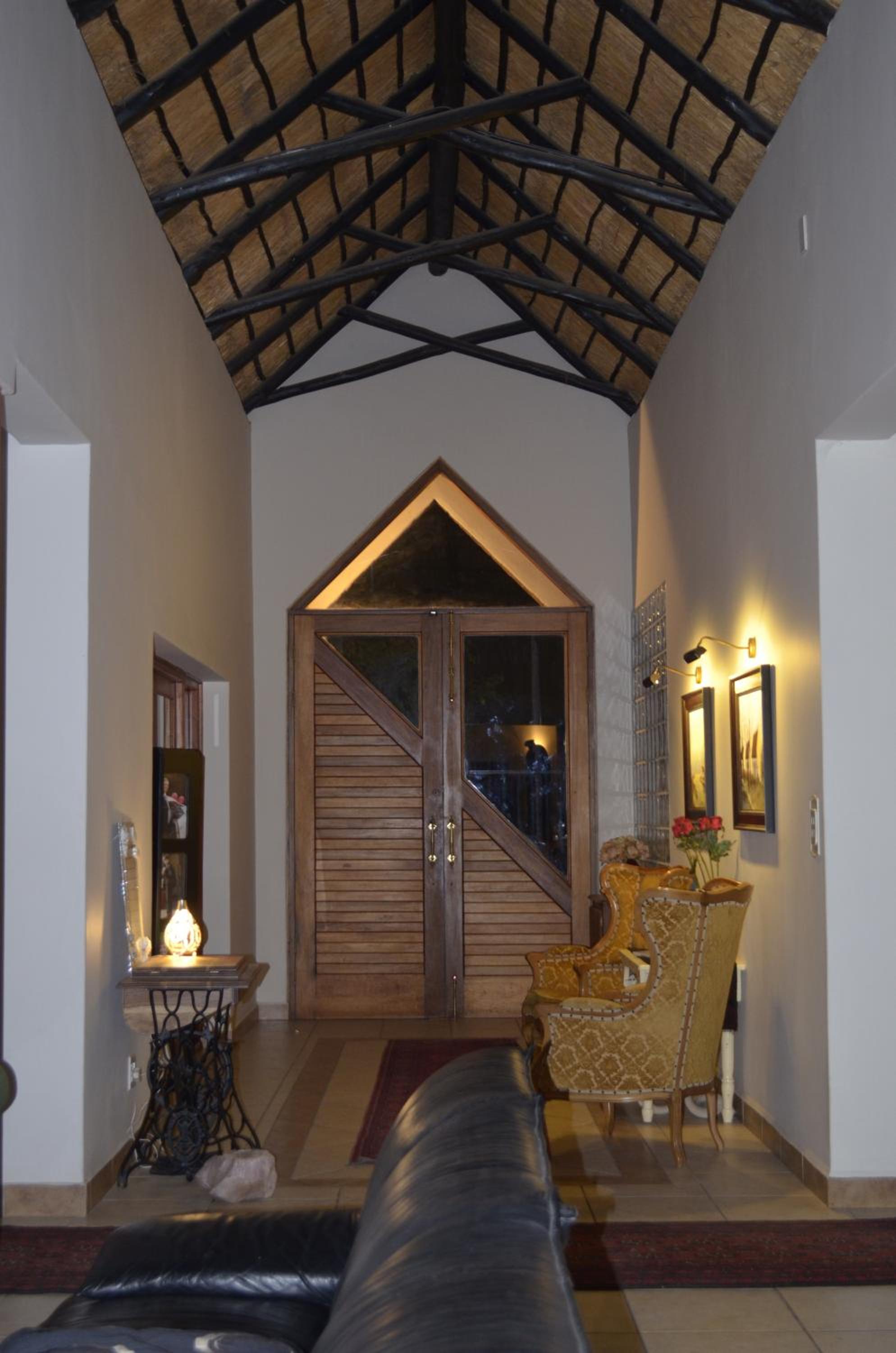 Deluxe Double Room with Shower - Photo 1