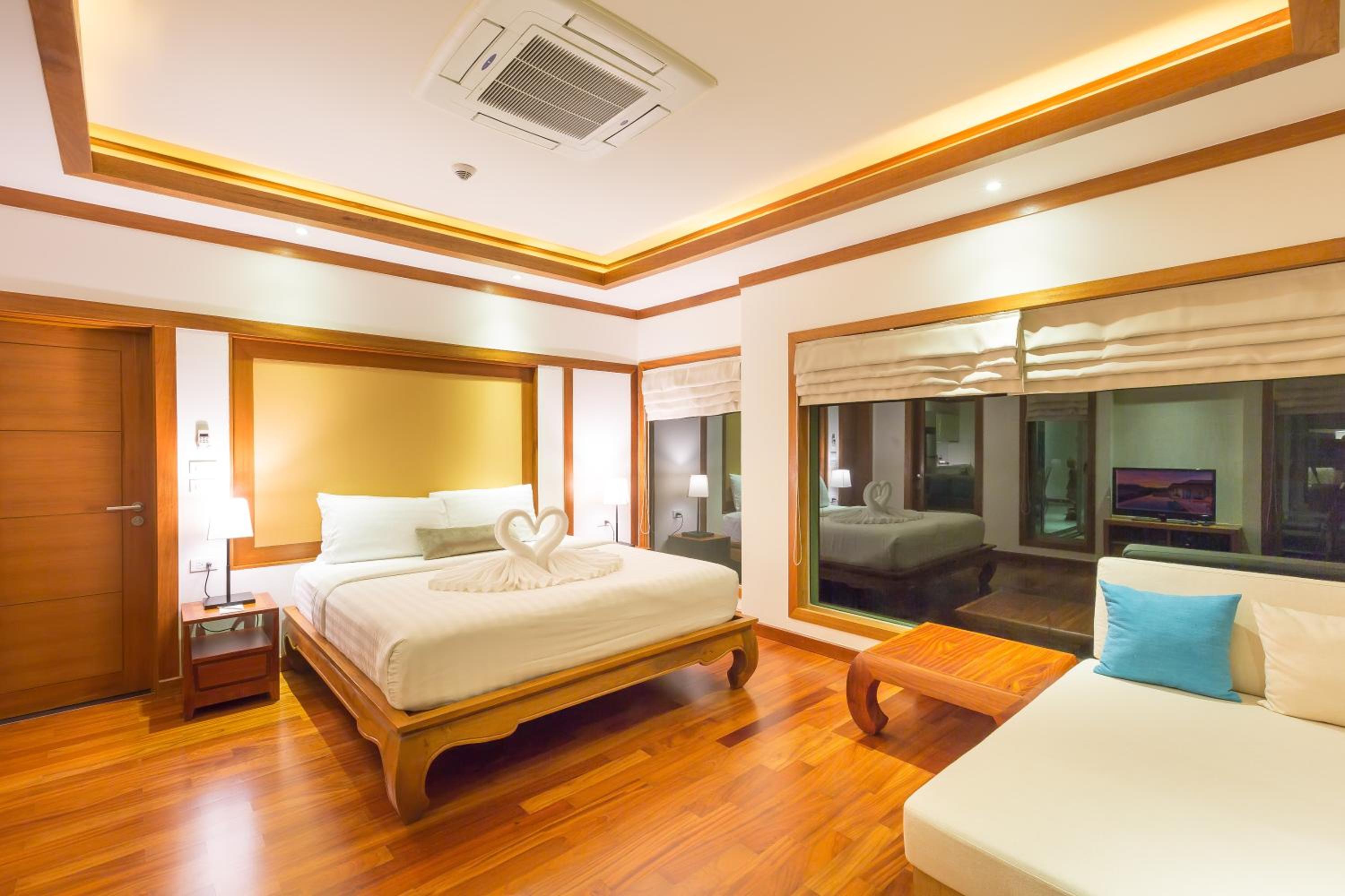 Two-Bedroom Villa with Private Pool - Photo 24