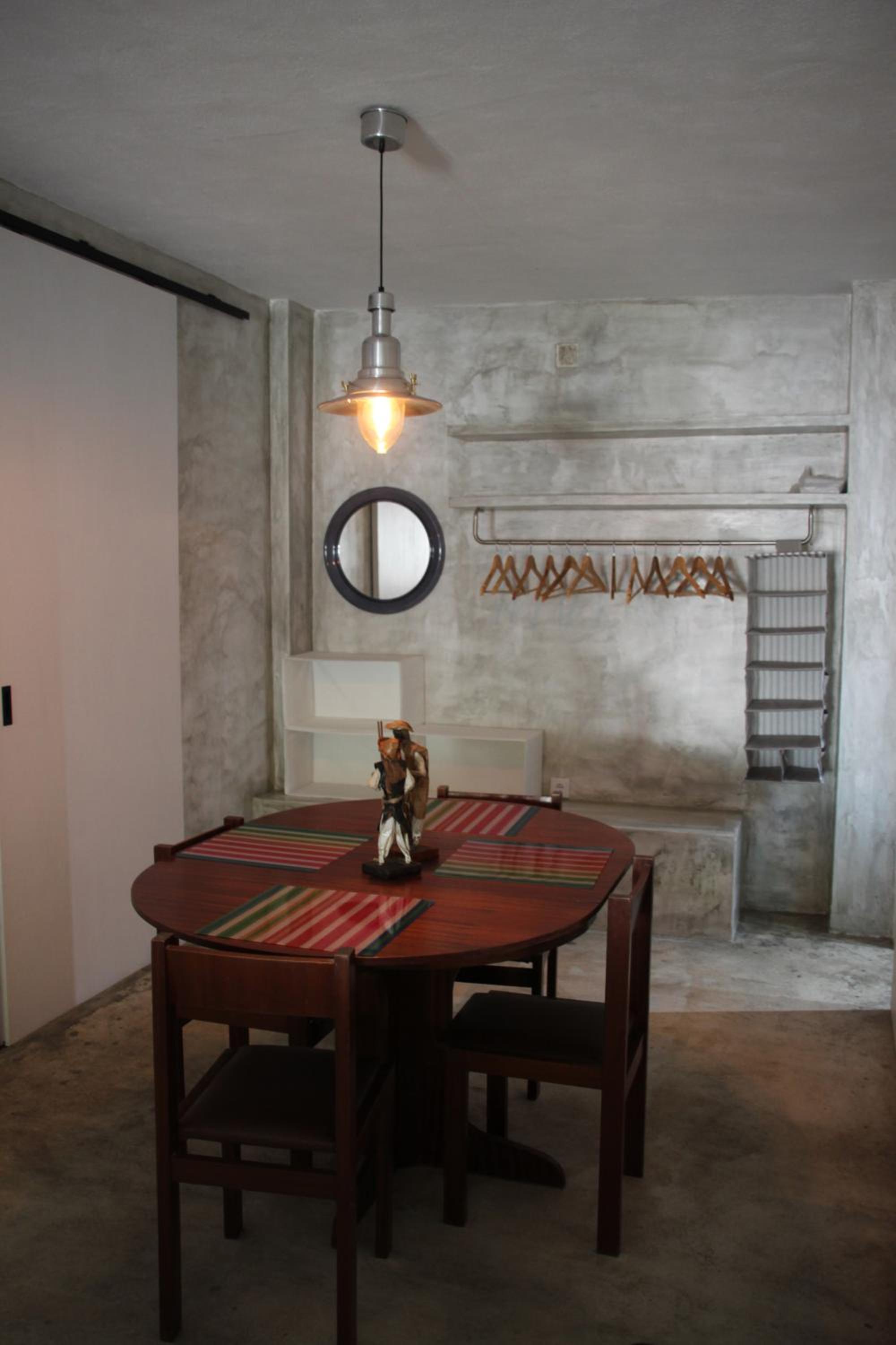 Deluxe Queen Room with Two Queen Beds - Photo 5
