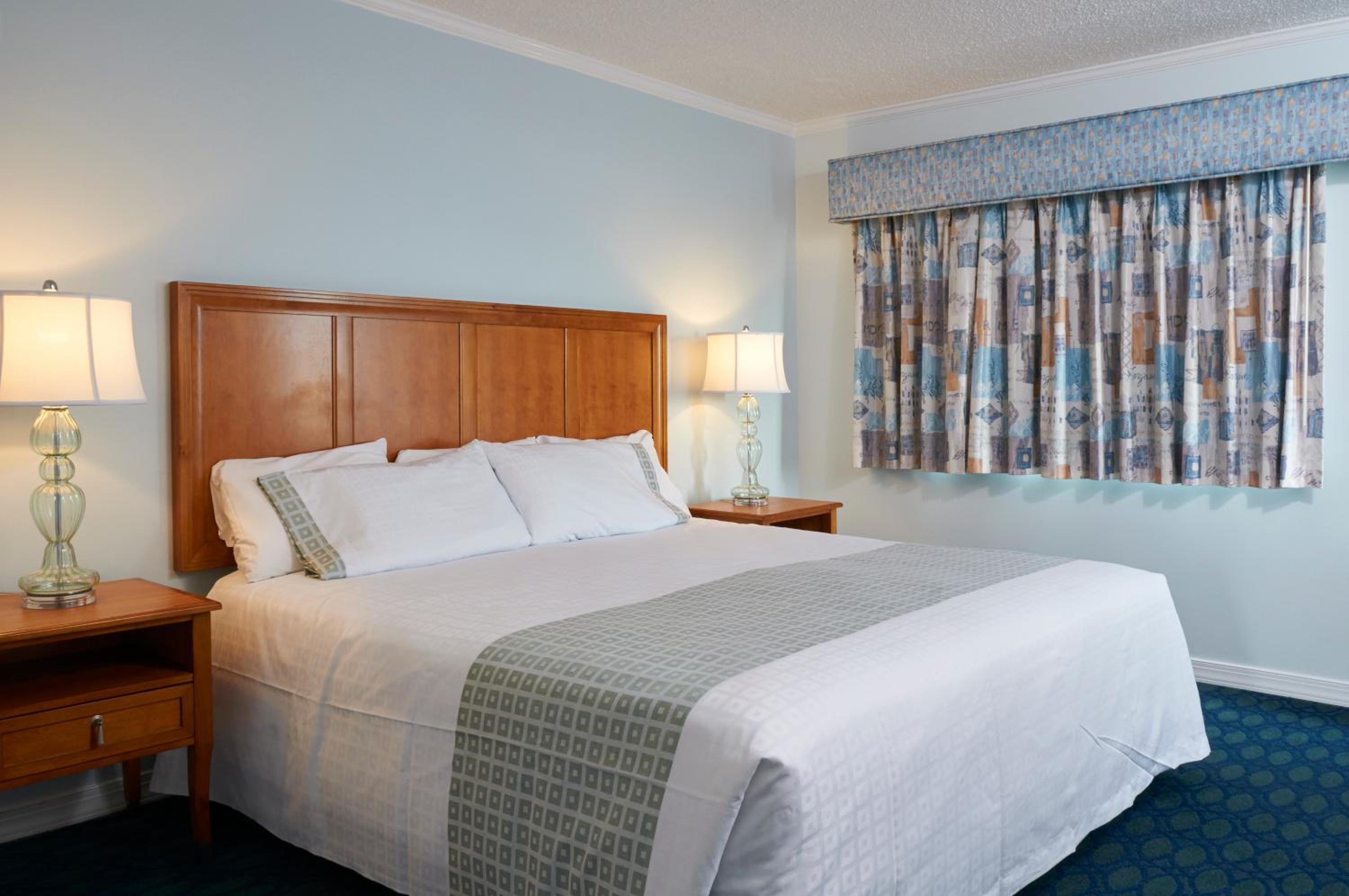 Deluxe Motel Room - Photo 2