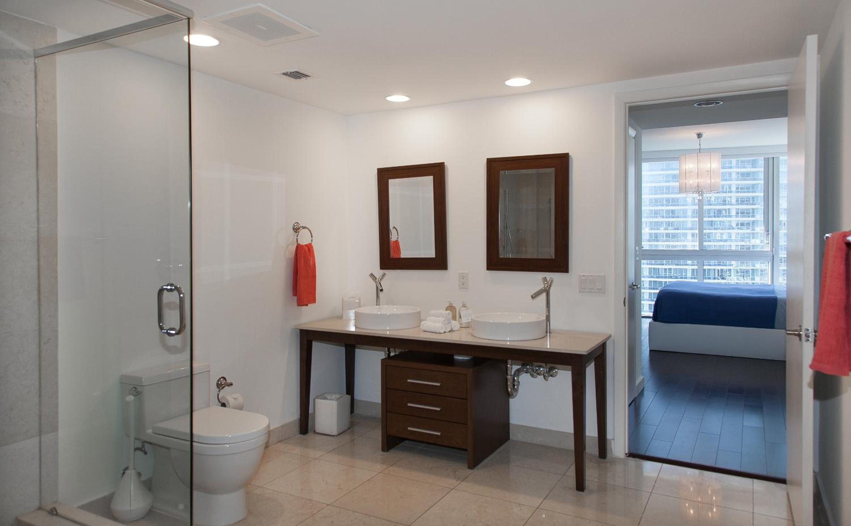 Boutique Two Bedroom Ocean Views Design Balcony