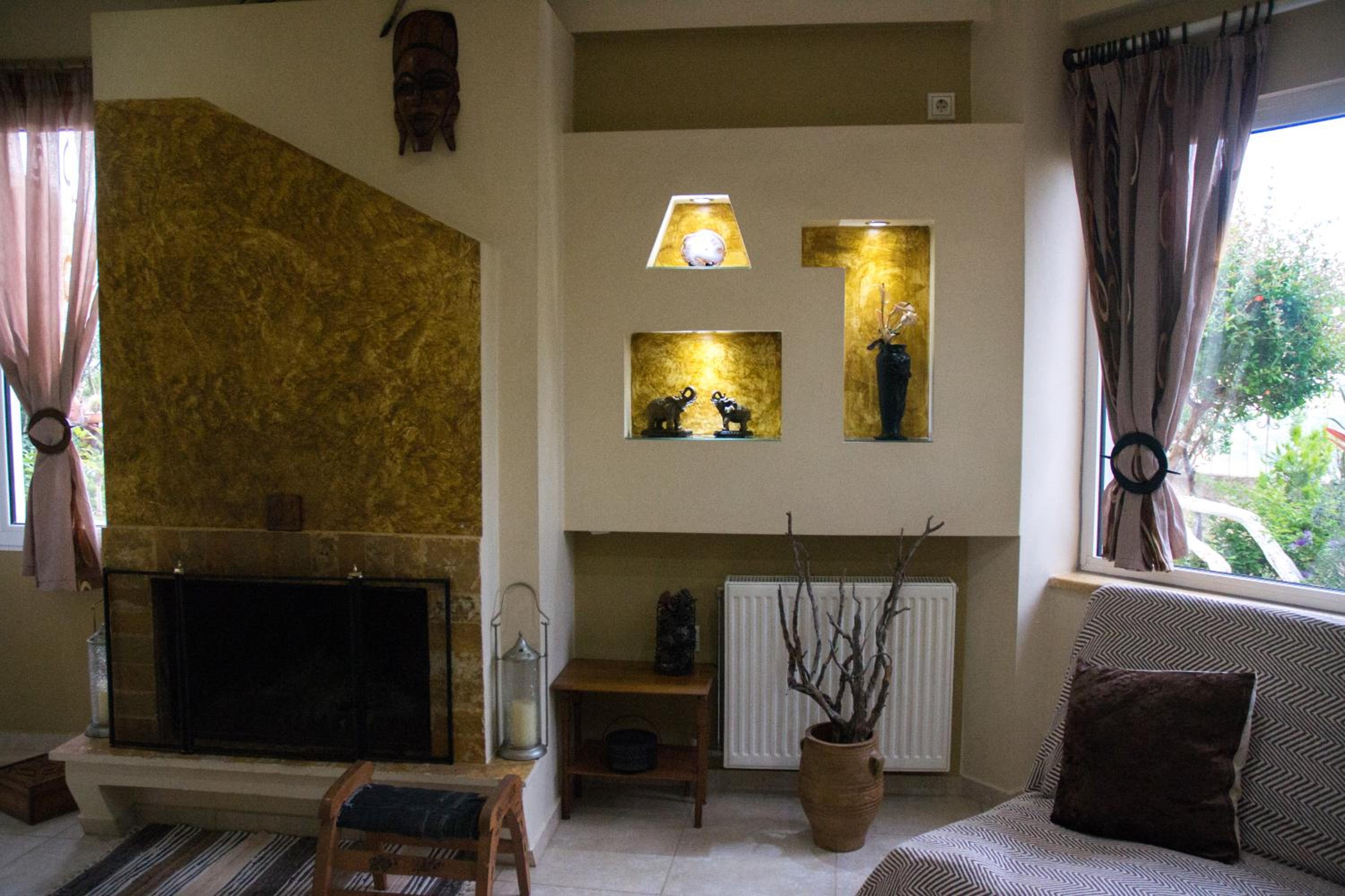 Three-Bedroom House - Photo 24