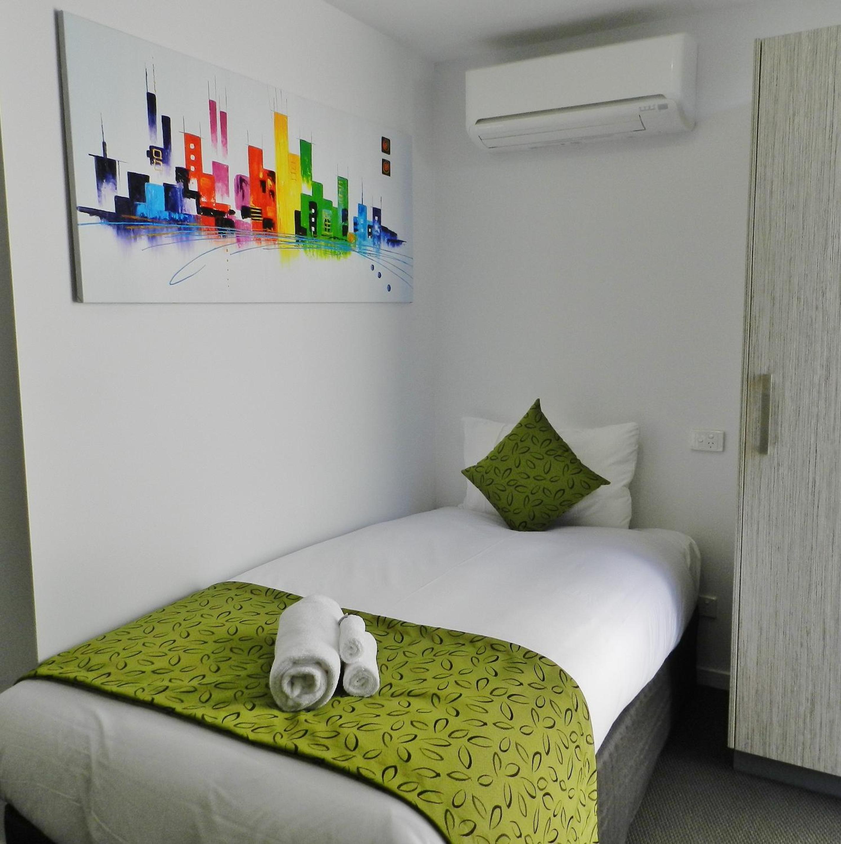 Deluxe Single Room