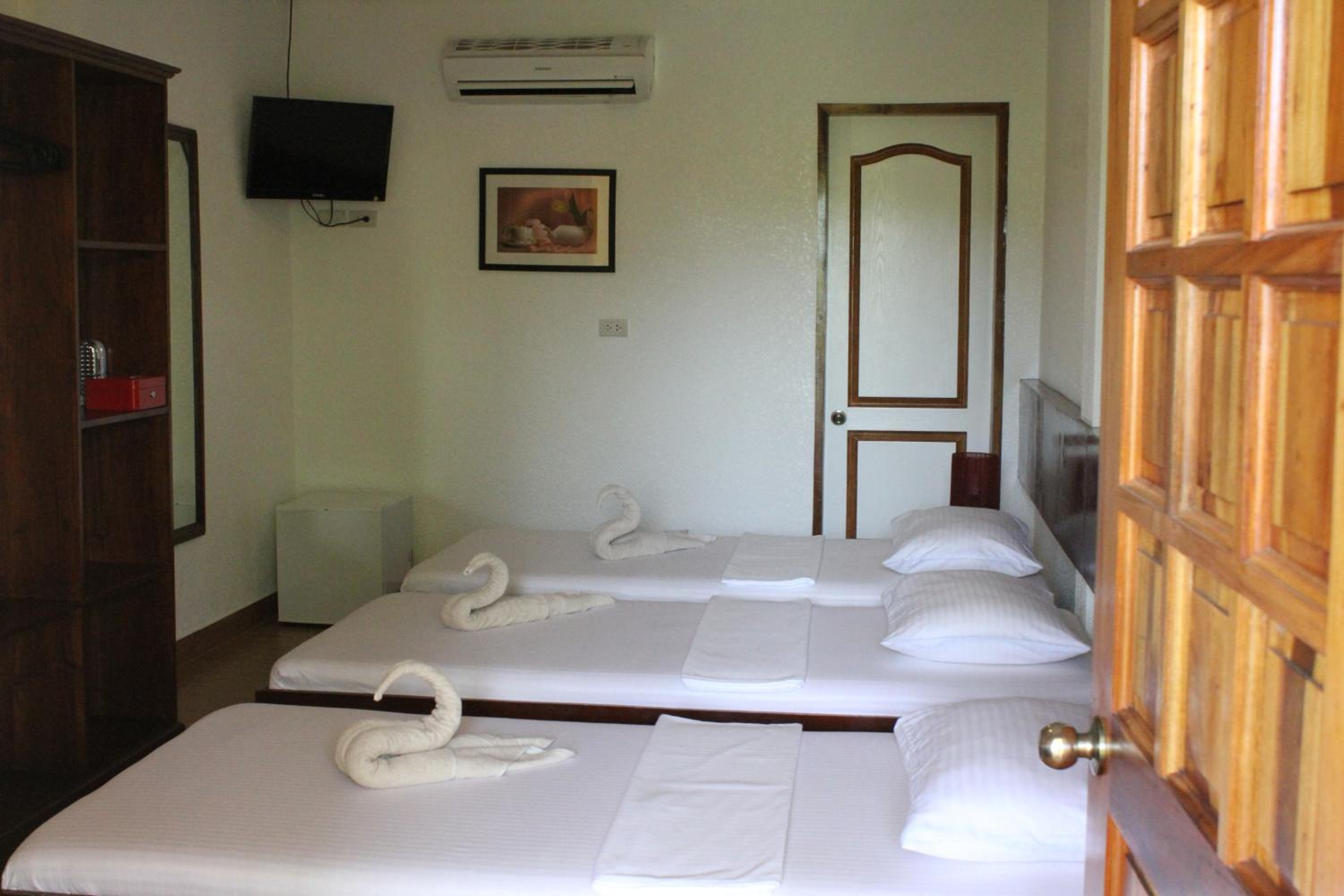 Standard Triple Room - Photo 3
