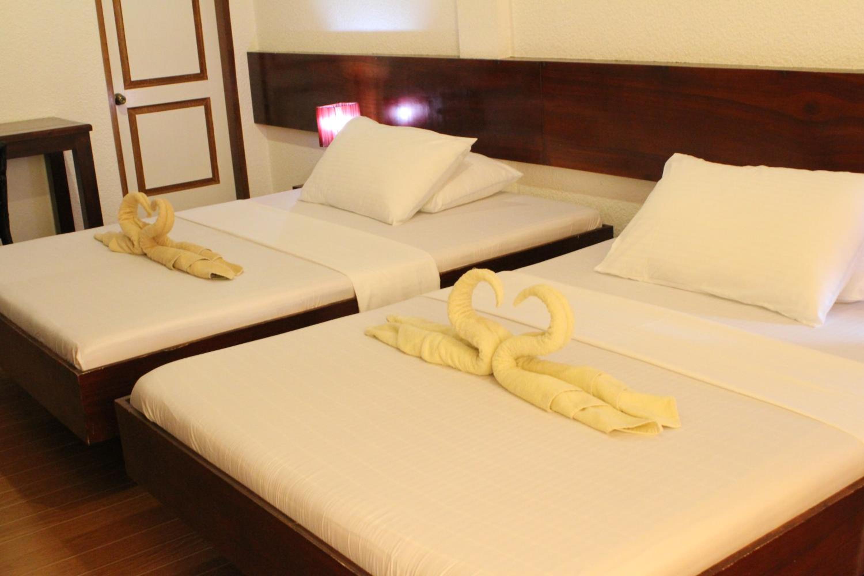Standard Triple Room - Photo 1