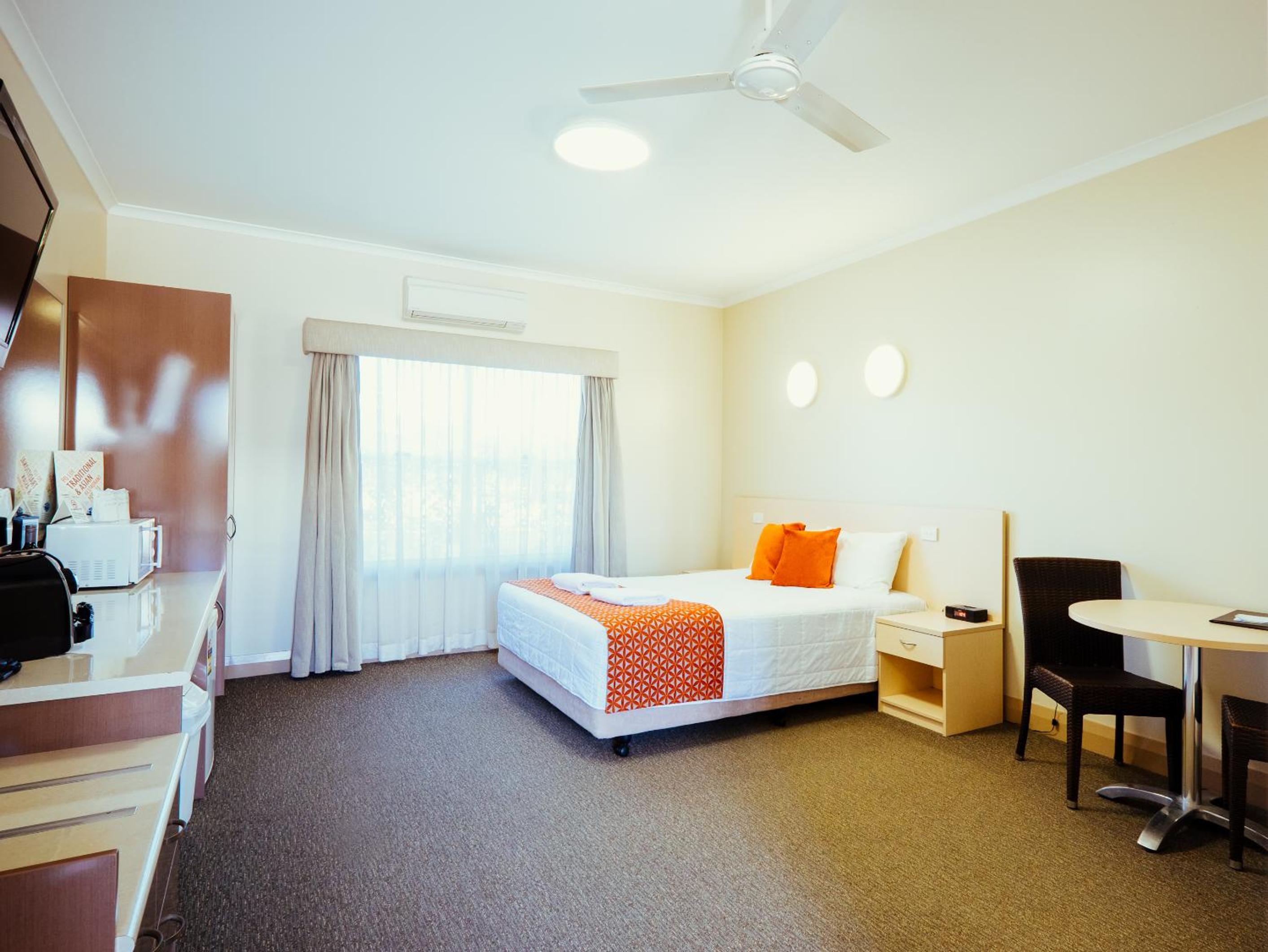 Deluxe Queen Room photo 2