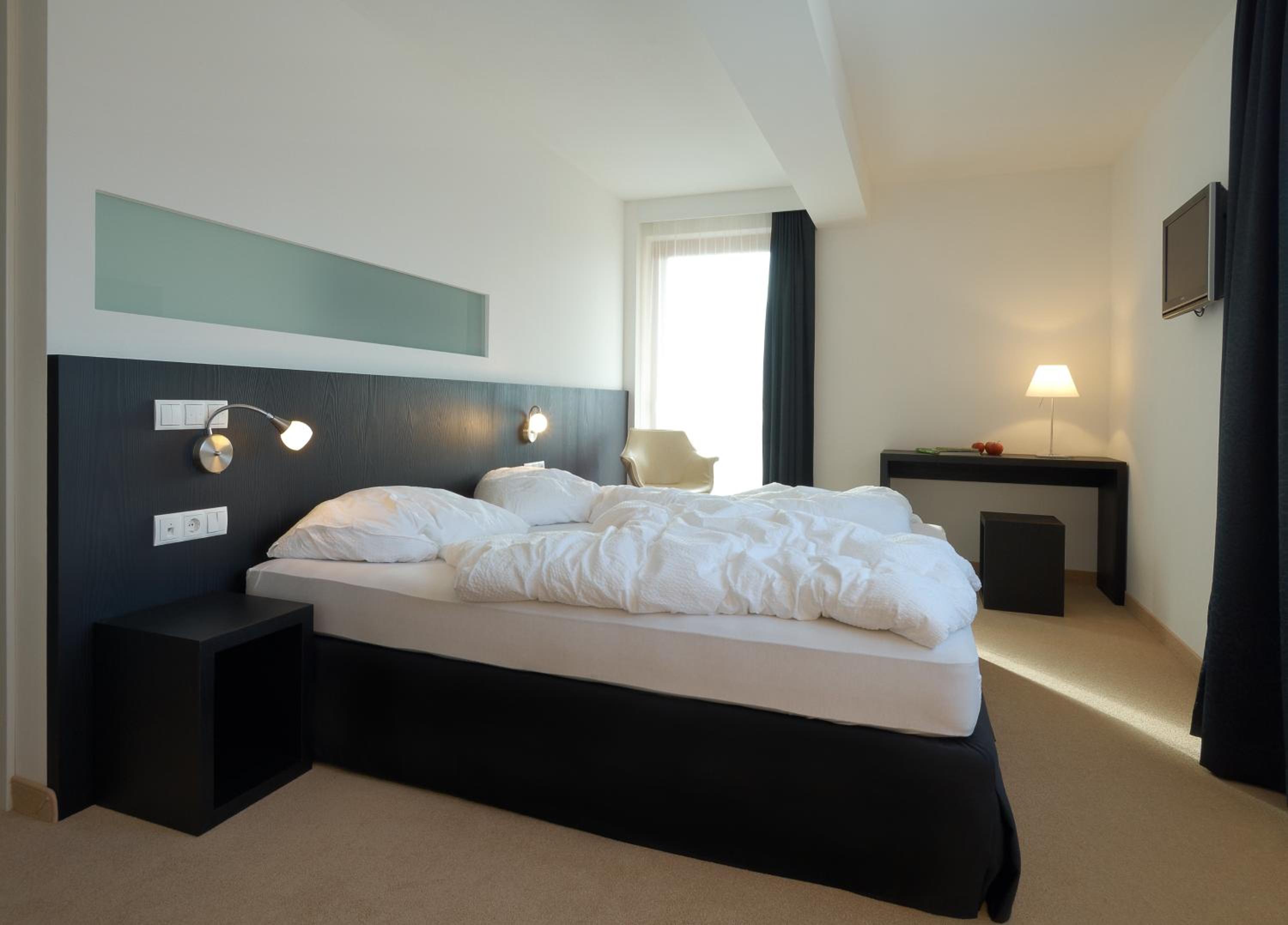 Comfort Double Room with Balcony - Photo 2