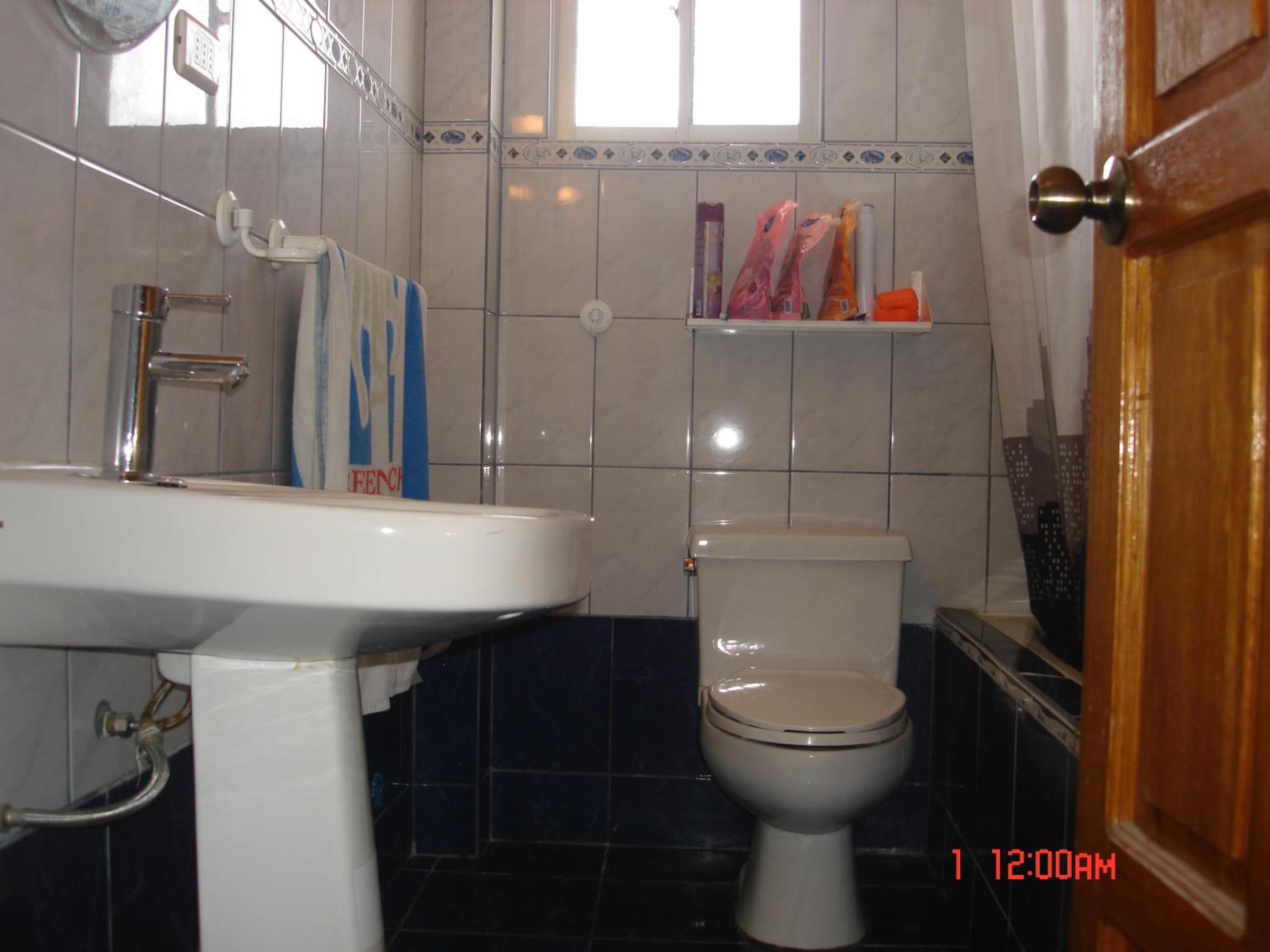 Single Room with Shared Bathroom photo 3