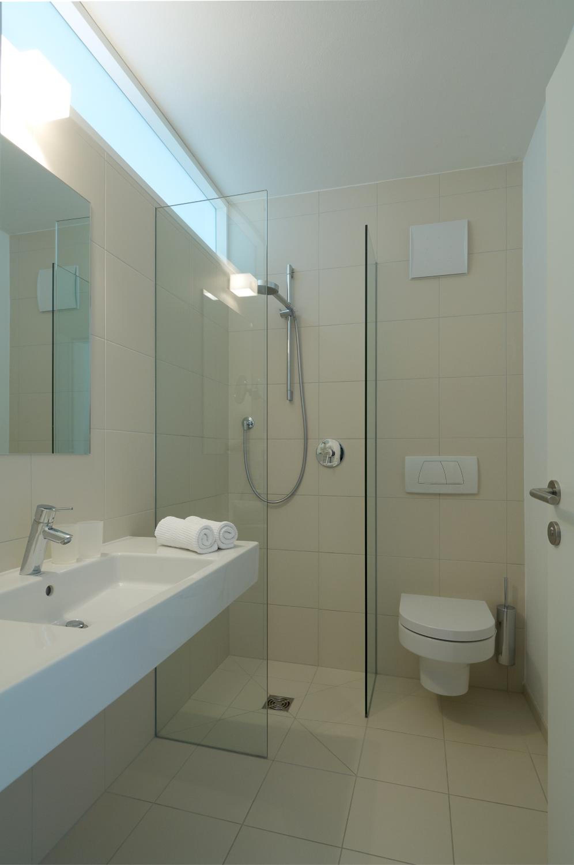 Comfort Double Room with Balcony - Photo 3