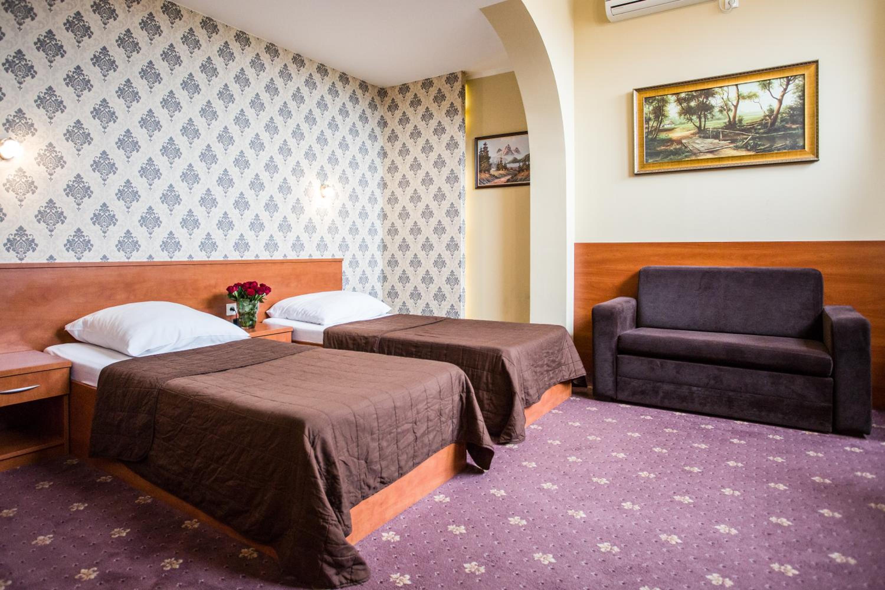 Twin Room - Photo 4