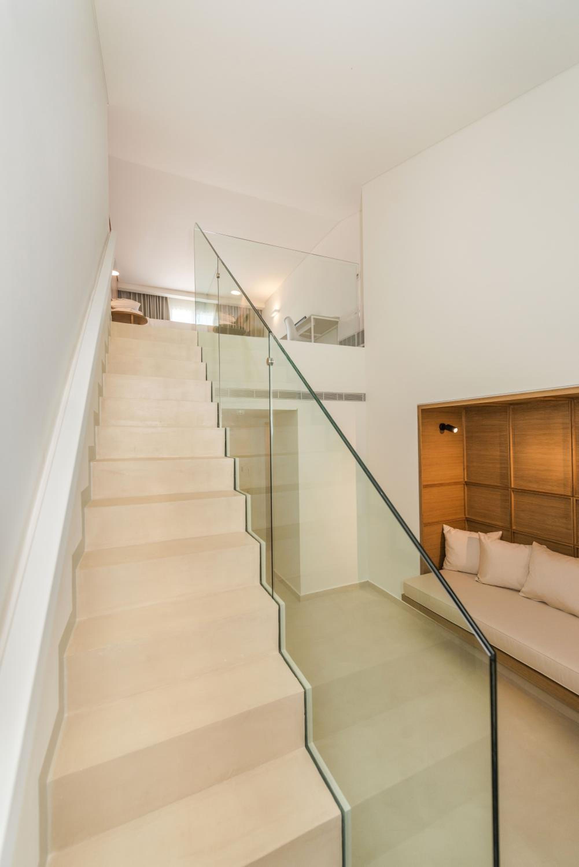 Executive Triple Room - Split Level photo 2