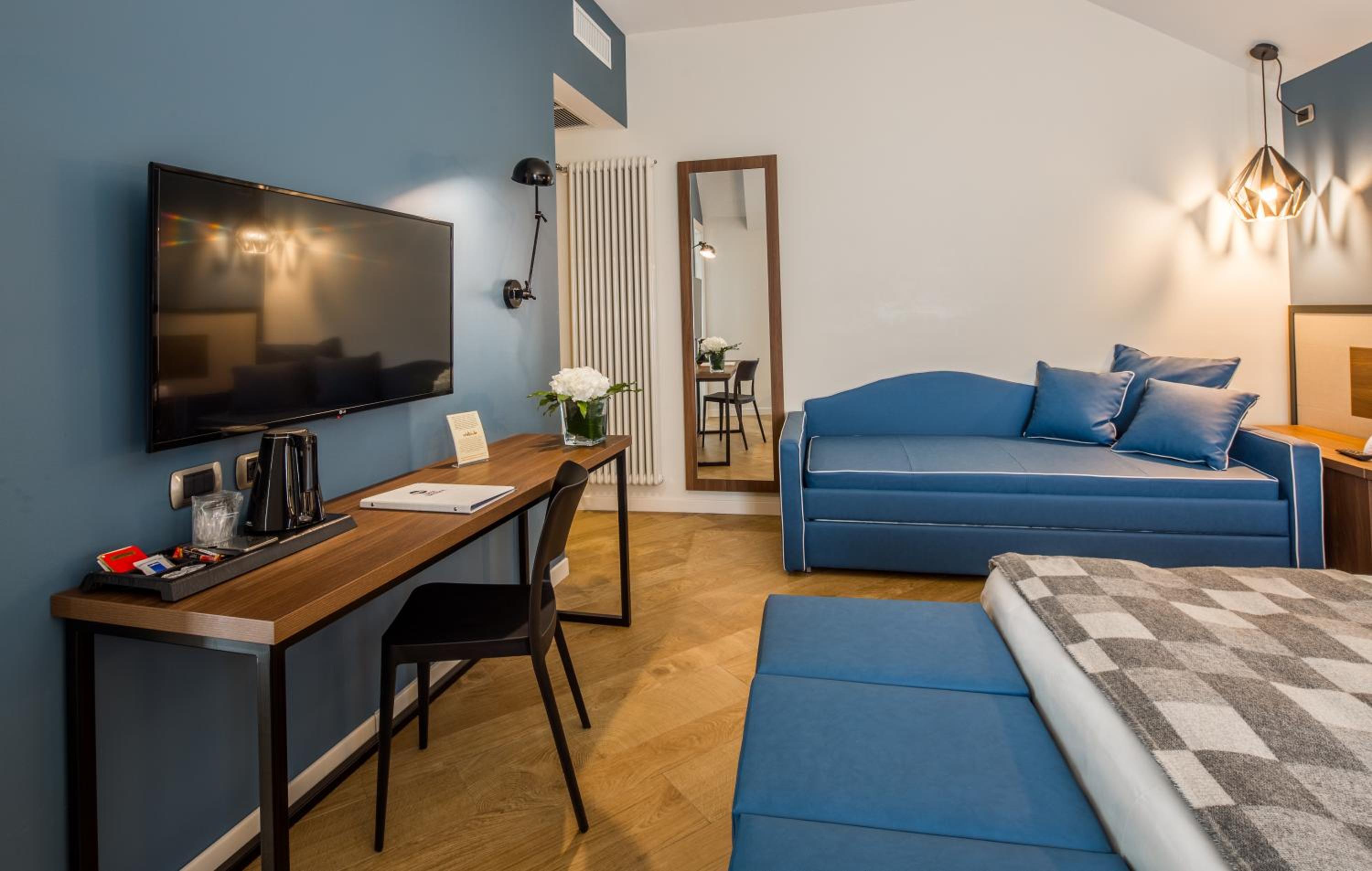 Family Room - Non-Smoking - Photo 6