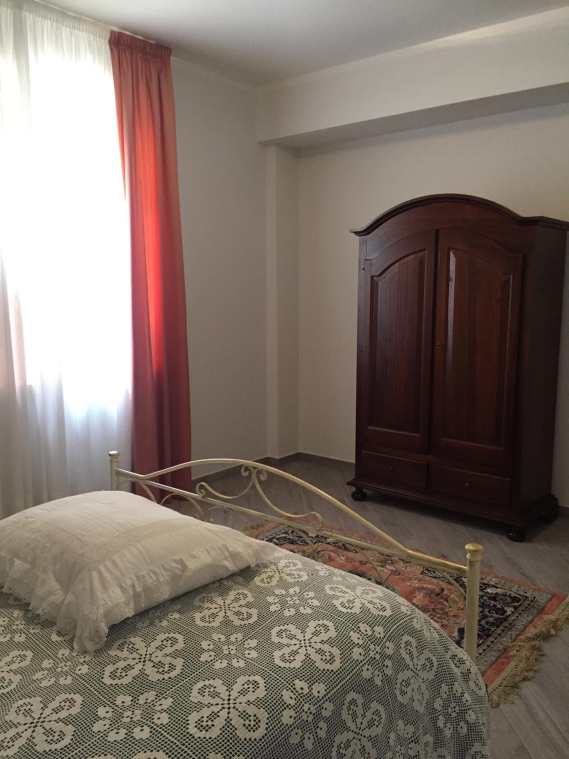 Double Room - Photo 13