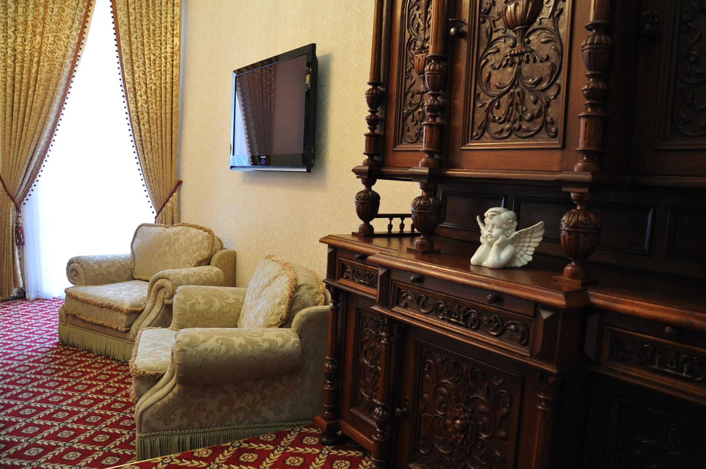 Suite with Balcony photo 3
