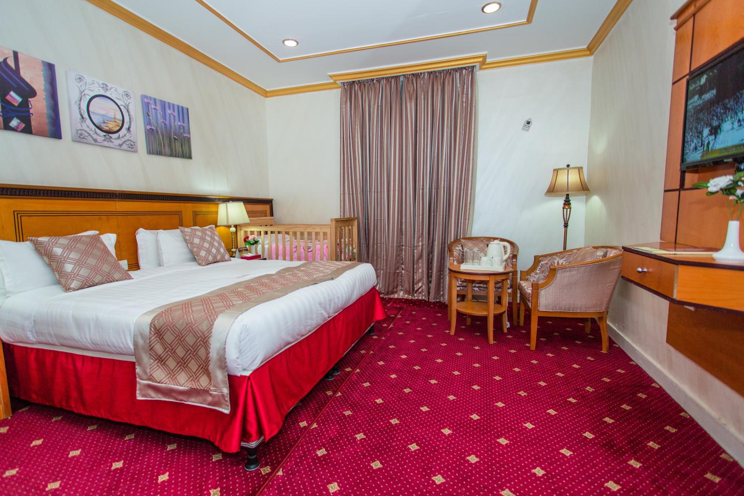 Double Room - Photo 24