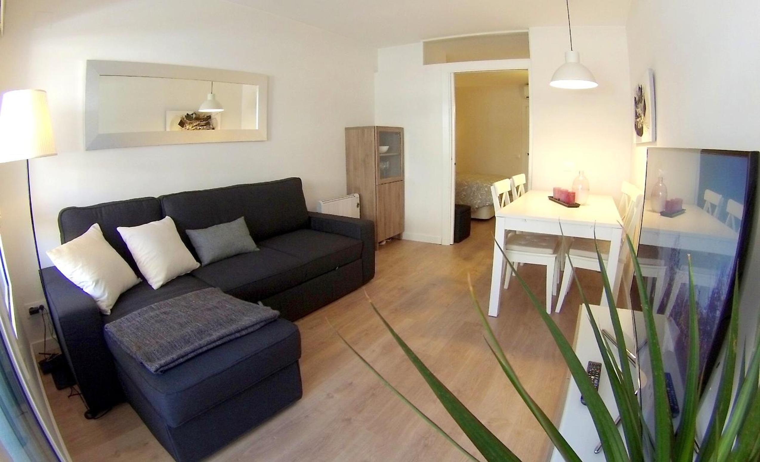 Apartamento con Balcón