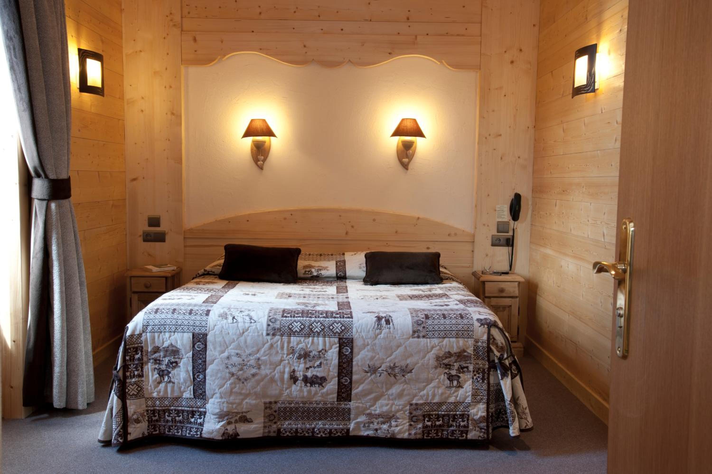 Double Room - Photo 3