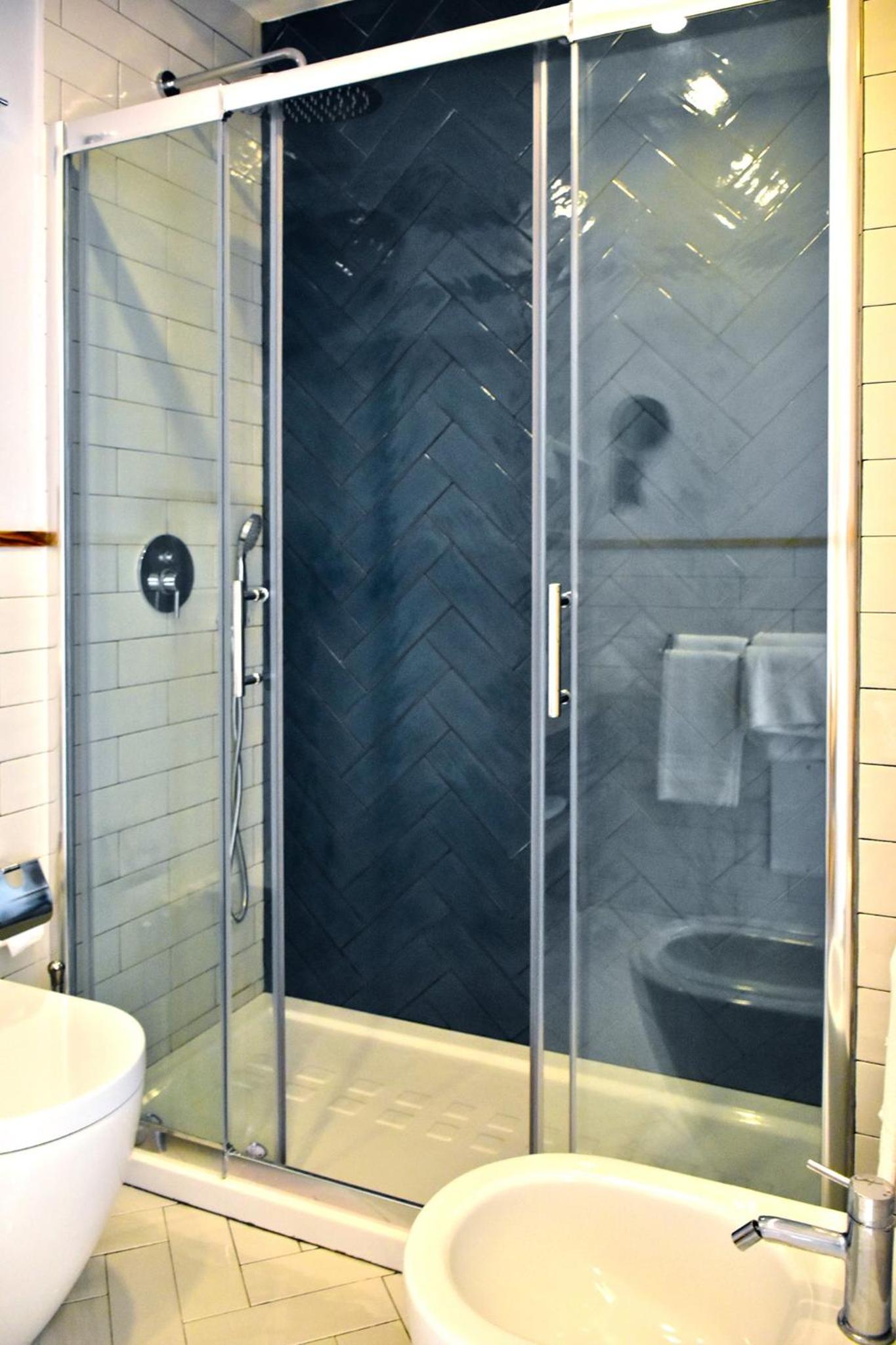 Comfort Double Room with Balcony - Photo 5