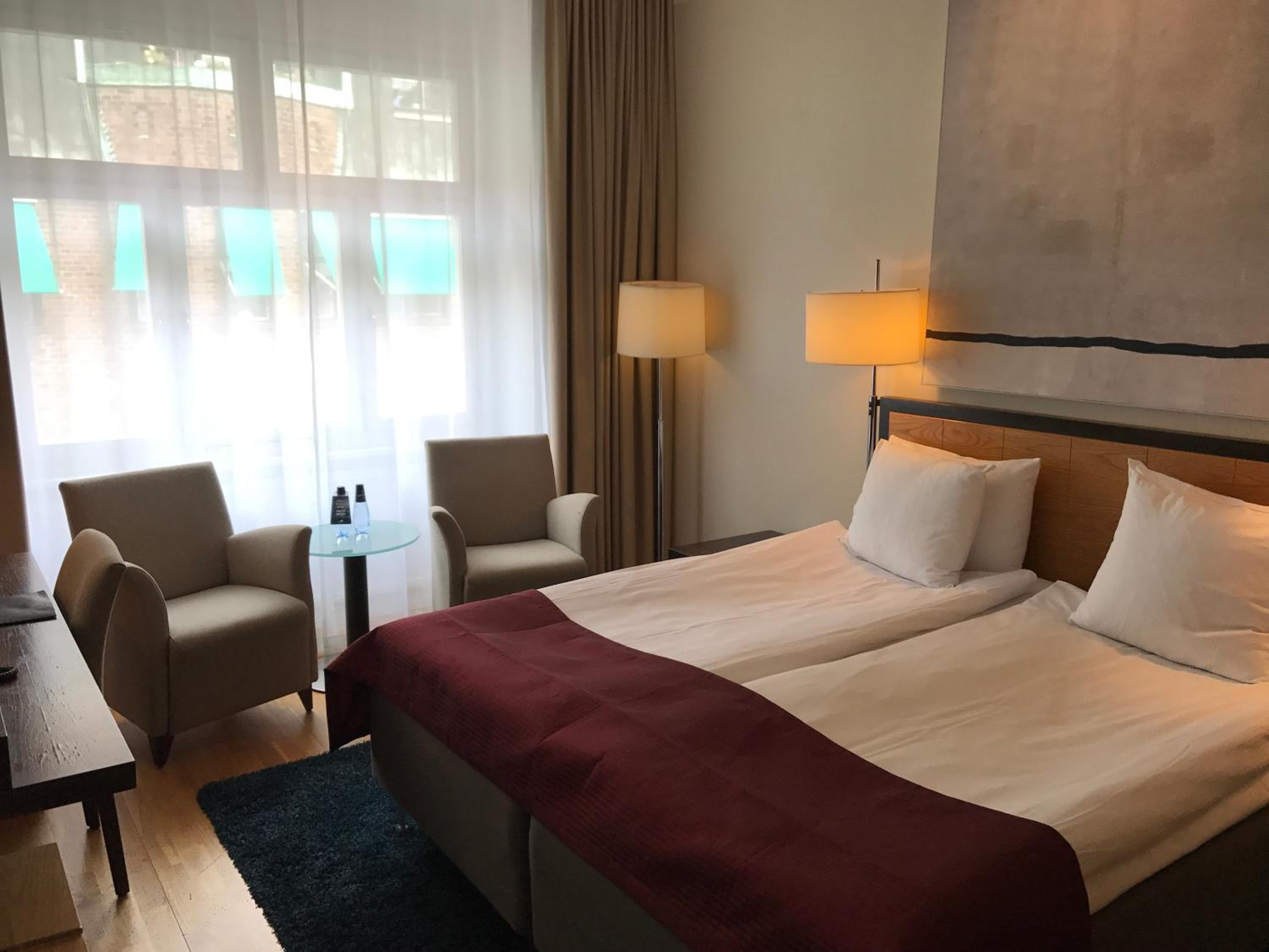 Classic Queen Room