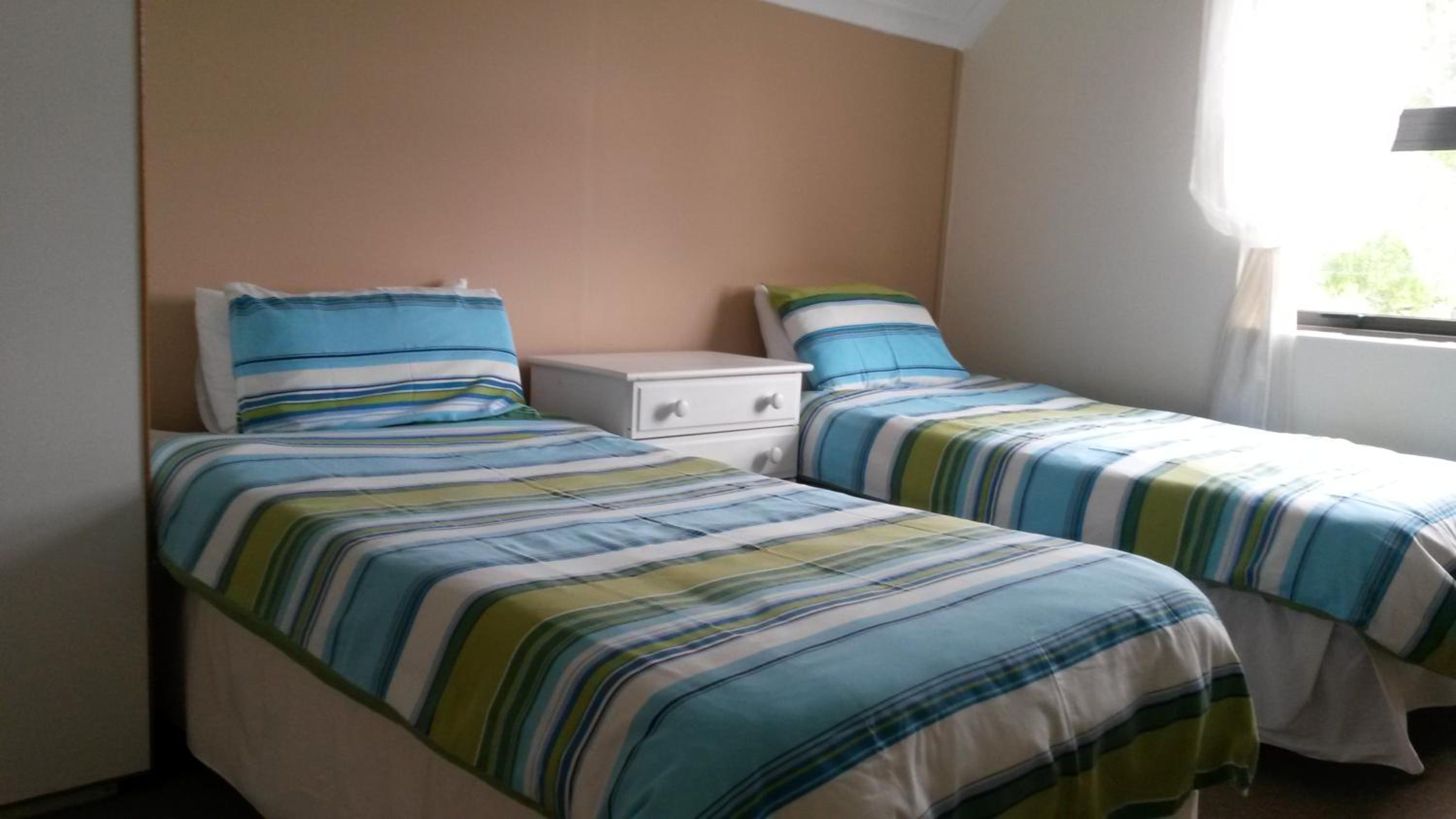 Two-Bedroom House photo 3