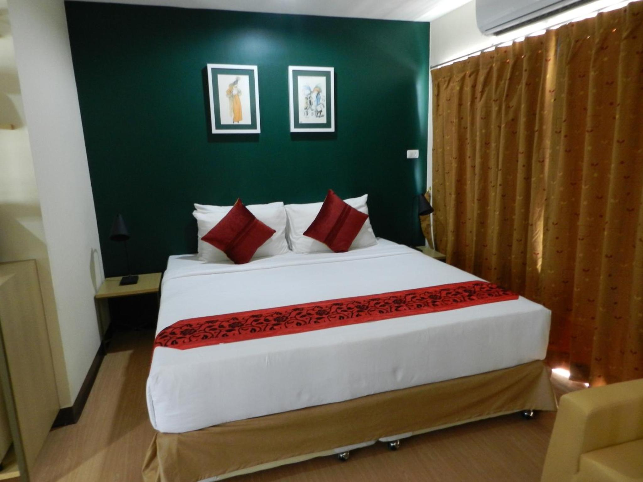 Deluxe Suite photo 2