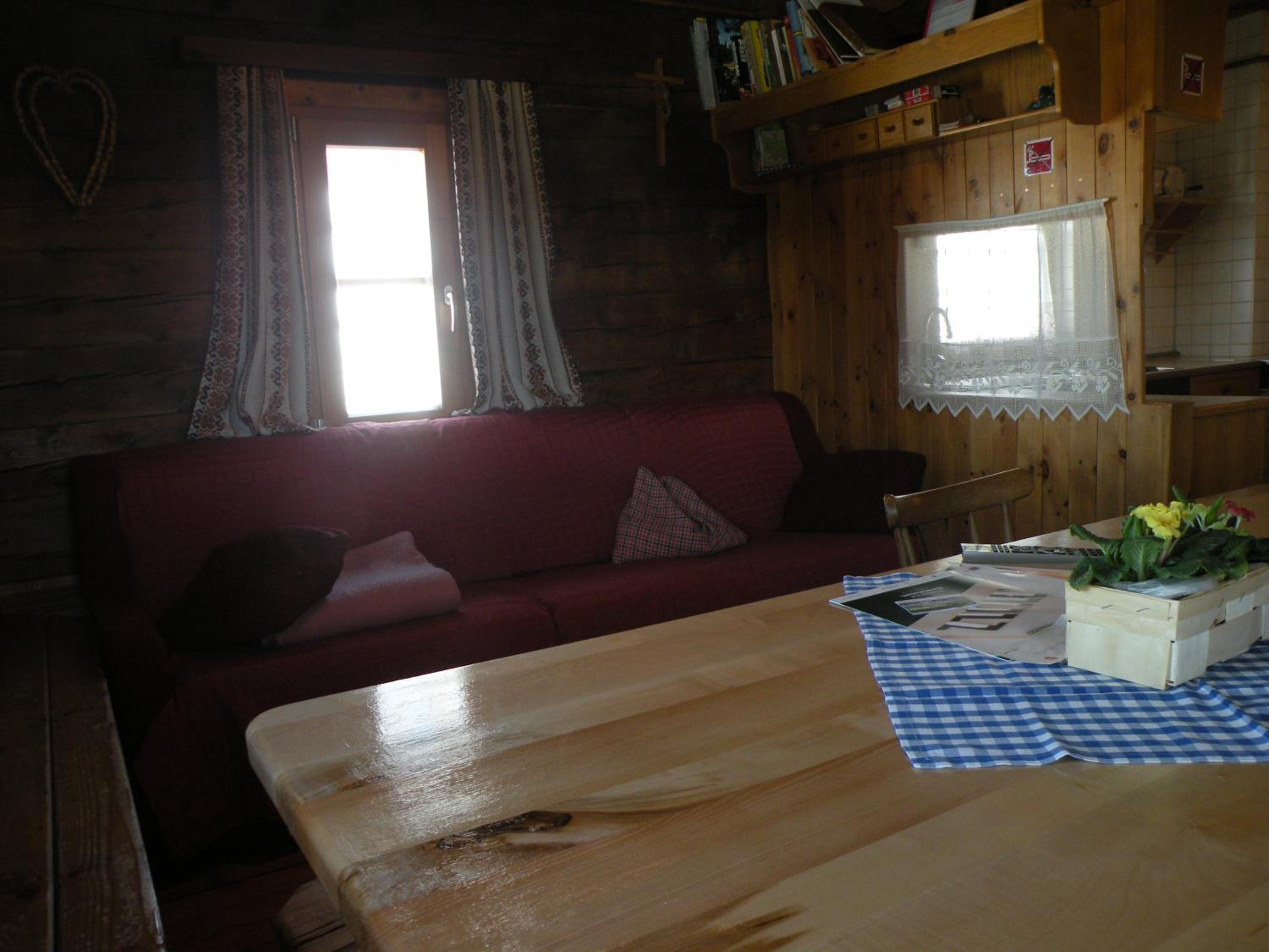 Three-Bedroom House - Photo 4