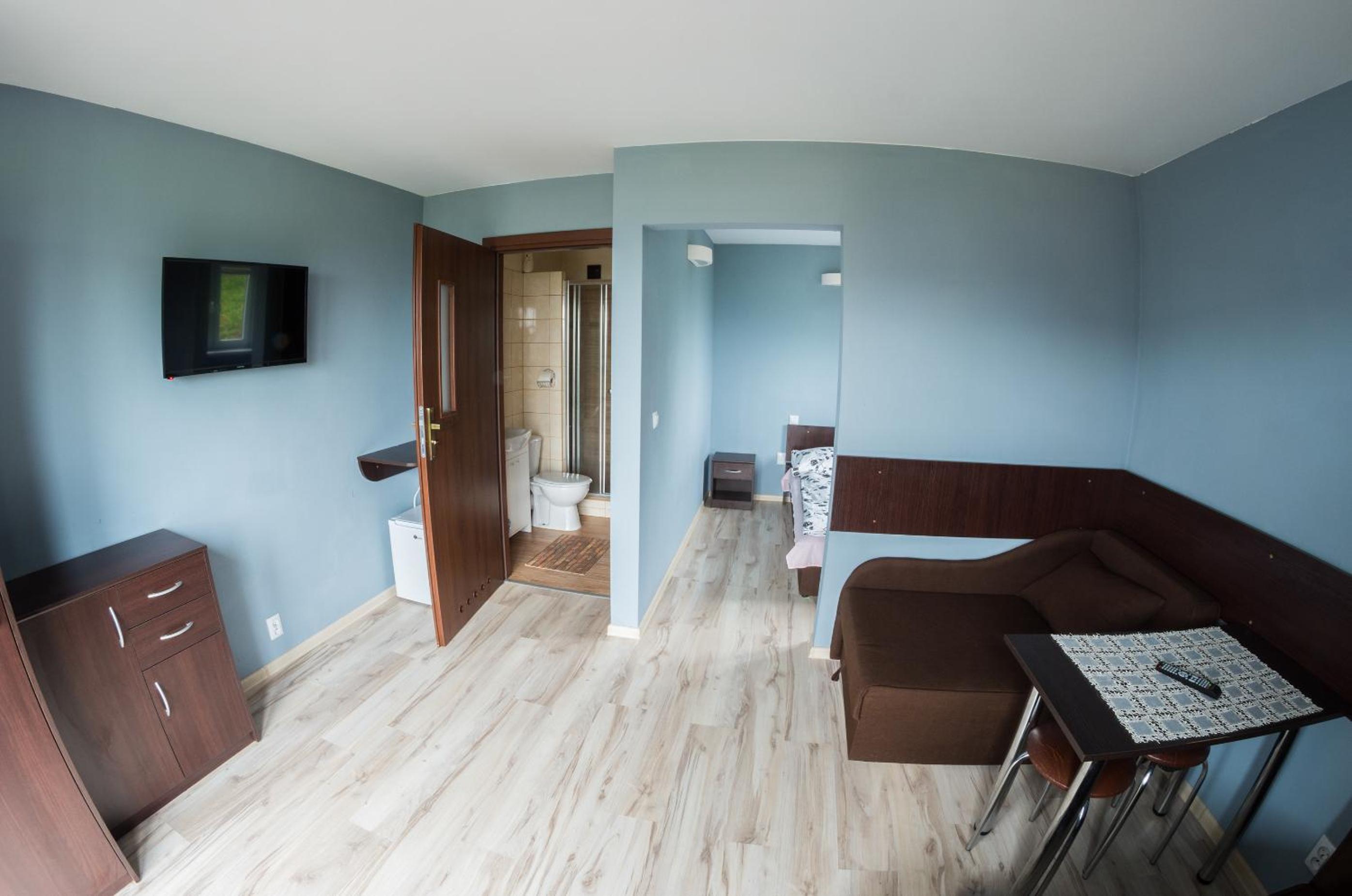 Superior Double or Twin Room with Terrace and Lake View photo 3