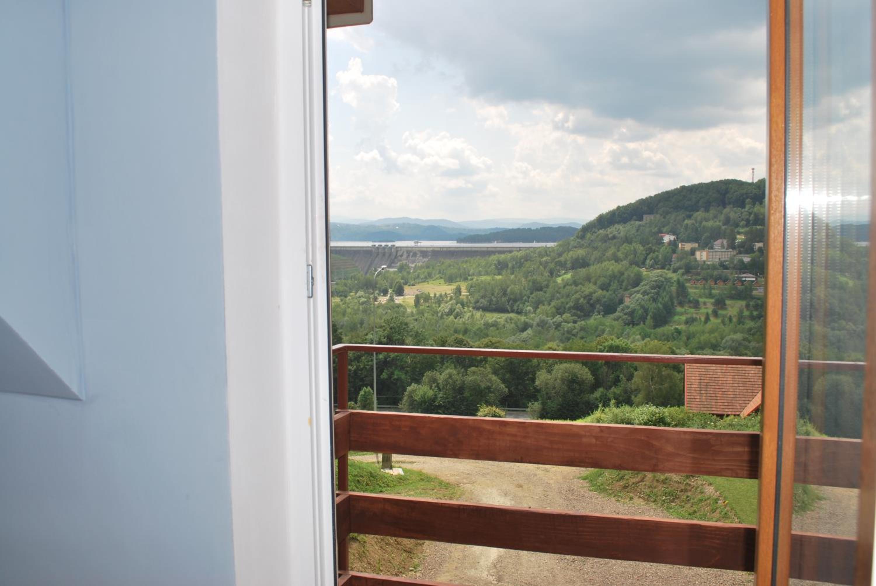 Superior Double or Twin Room with Terrace and Lake View photo 2
