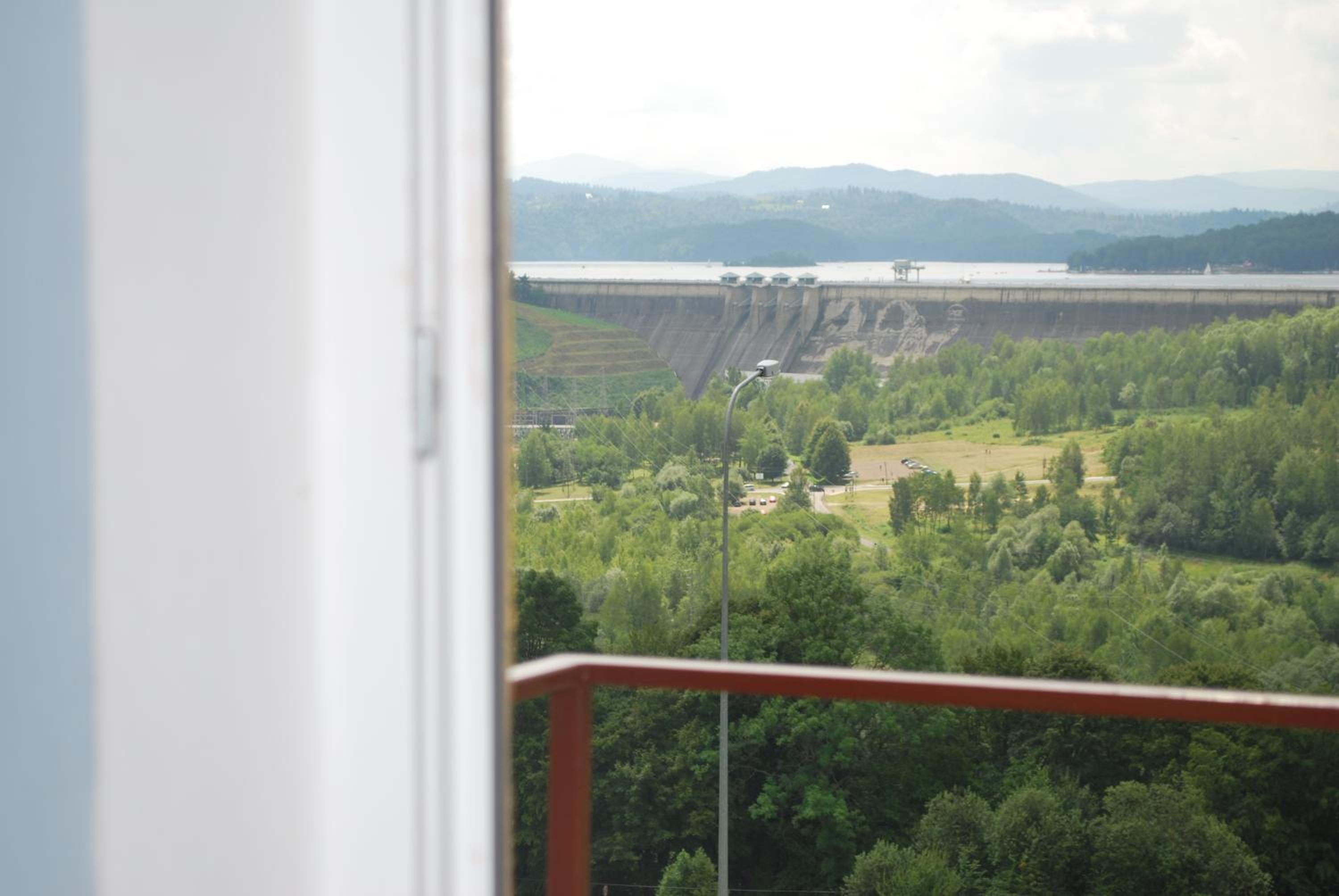 Deluxe Double or Twin Room with Balcony and Lake View photo 3