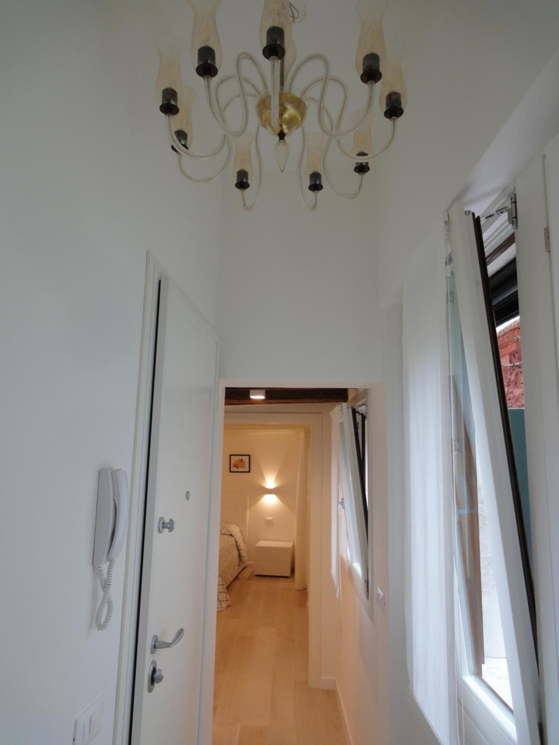Apartment photo 3